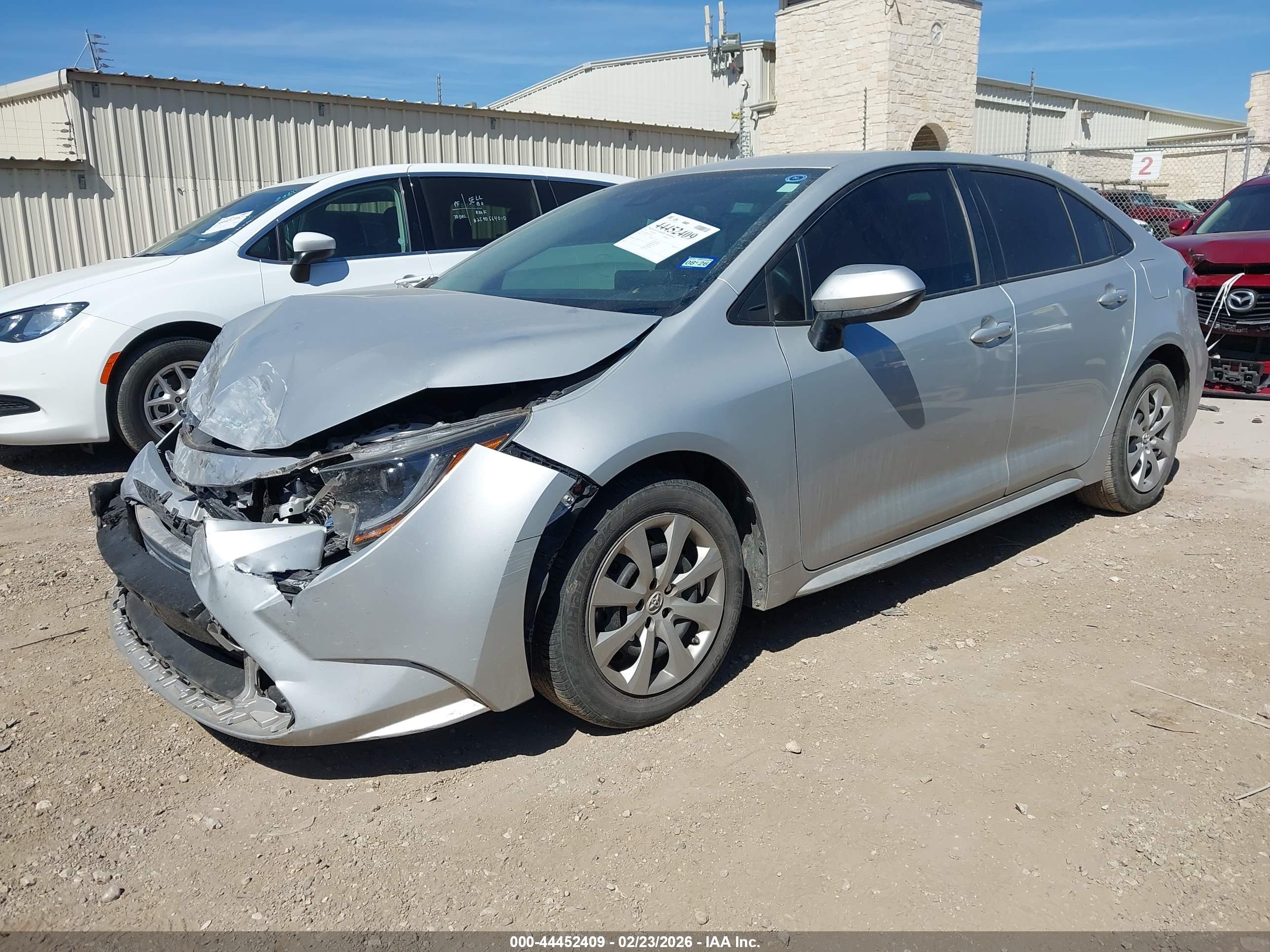 TOYOTA COROLLA image 2