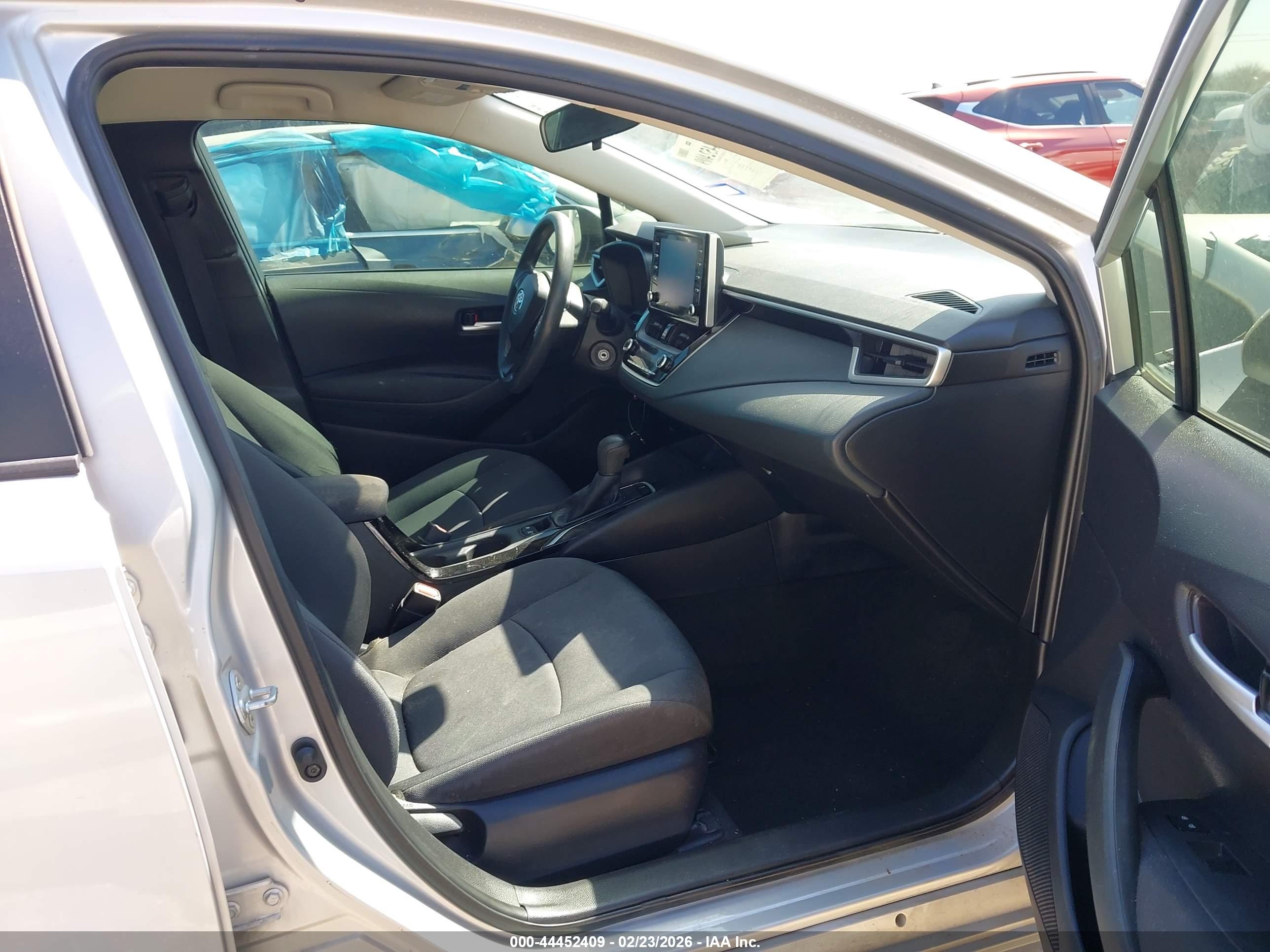TOYOTA COROLLA image 5