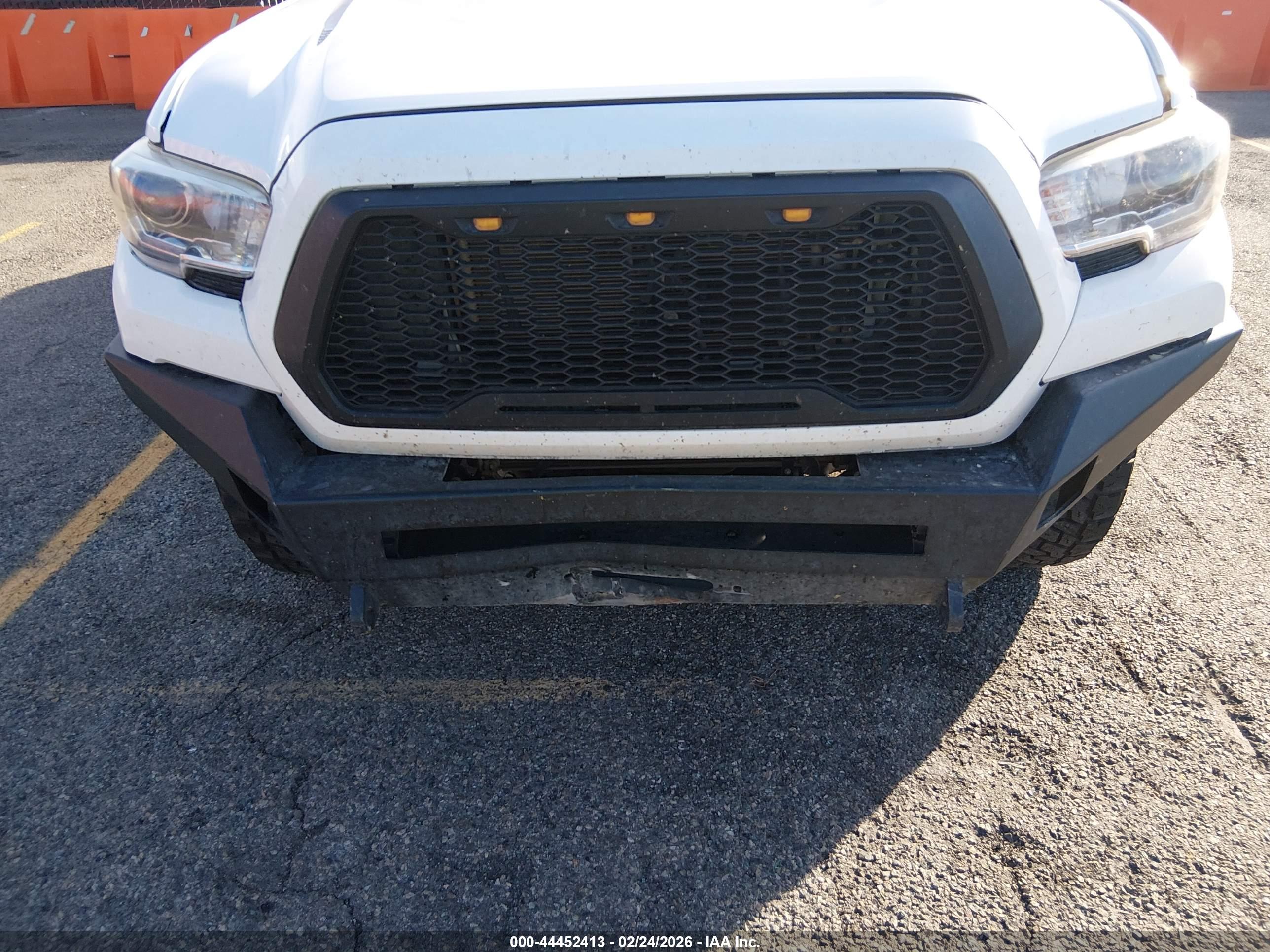 TOYOTA TACOMA image 6