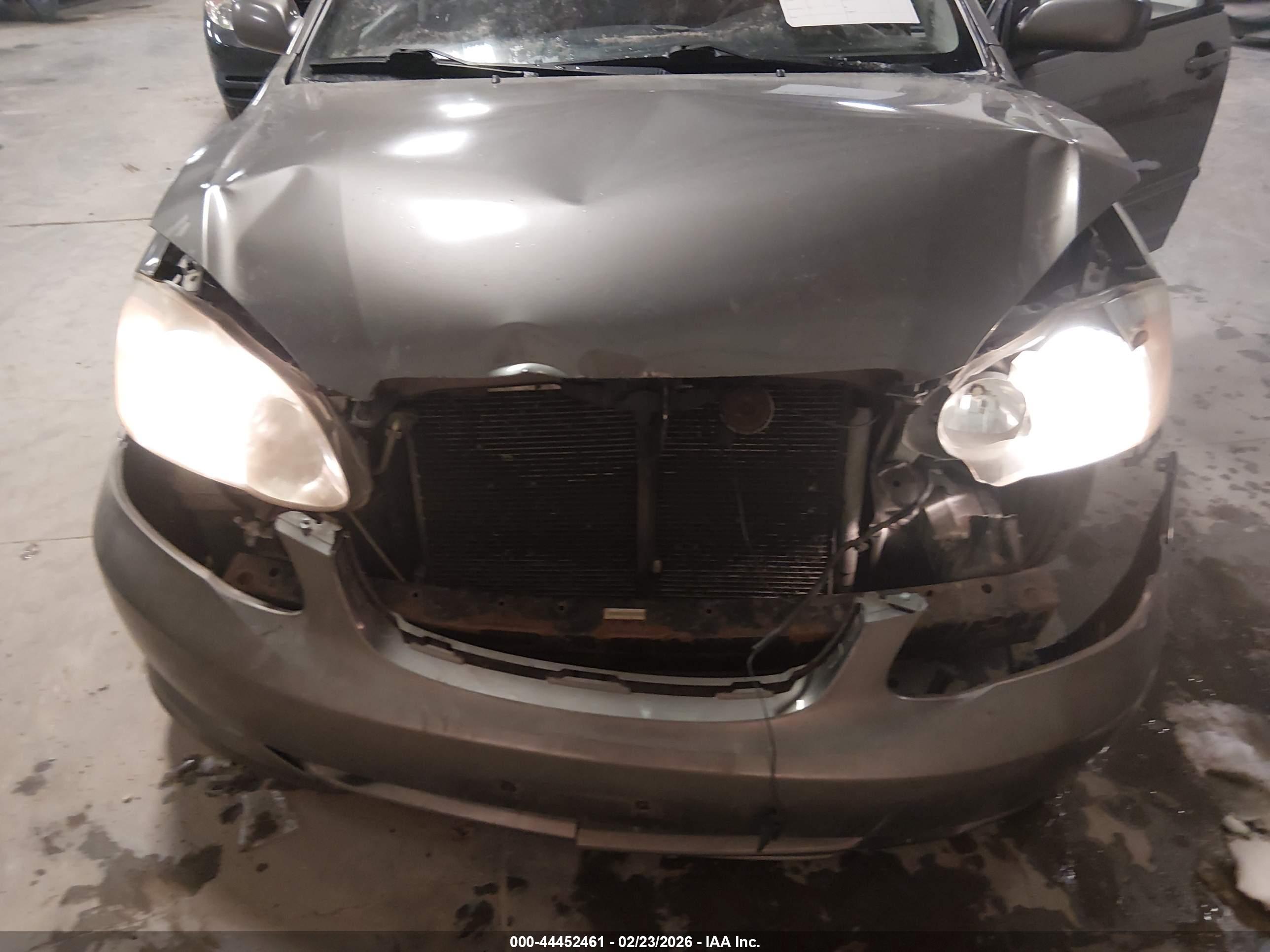 TOYOTA COROLLA image 6