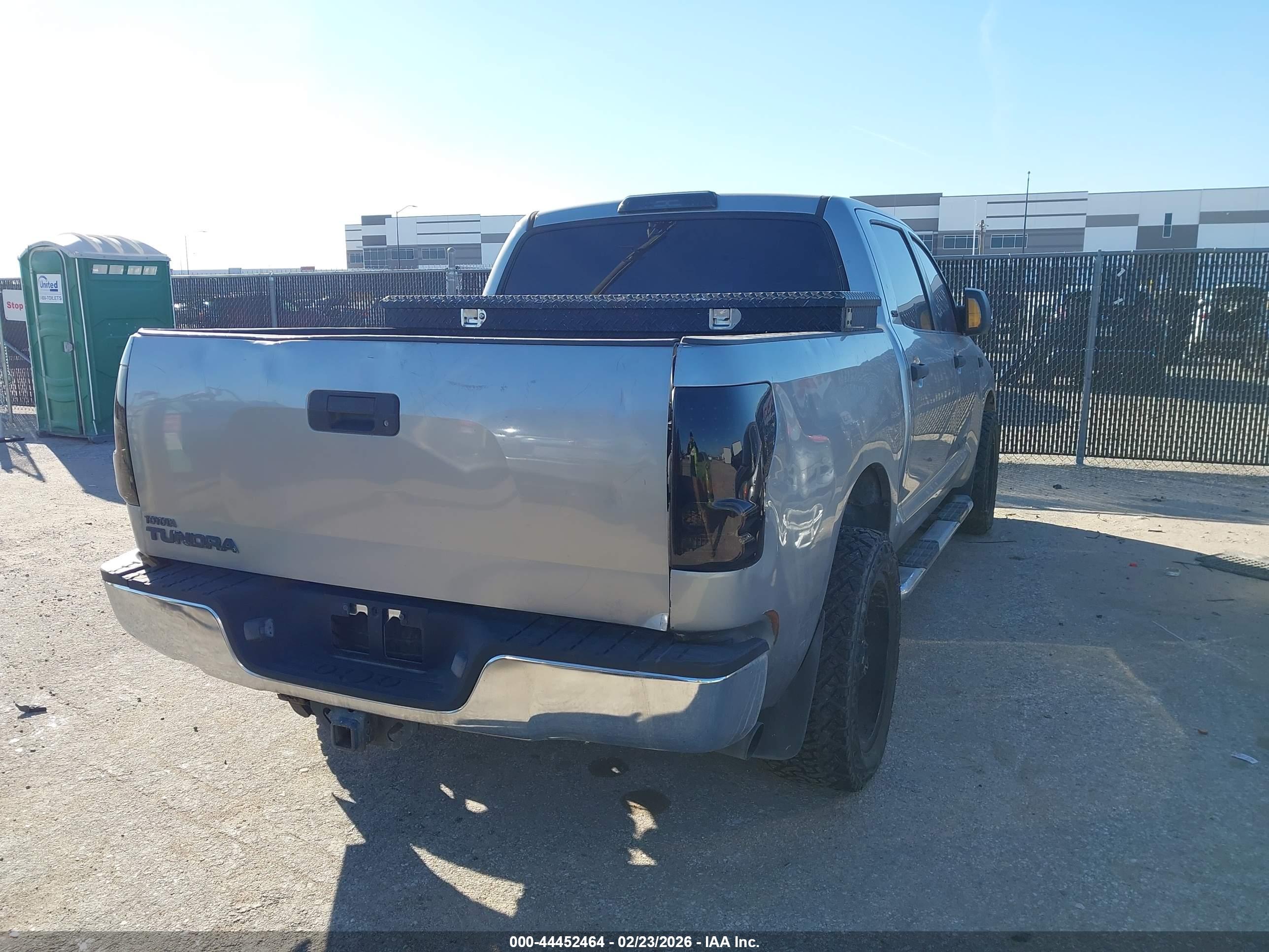 TOYOTA TUNDRA image 4
