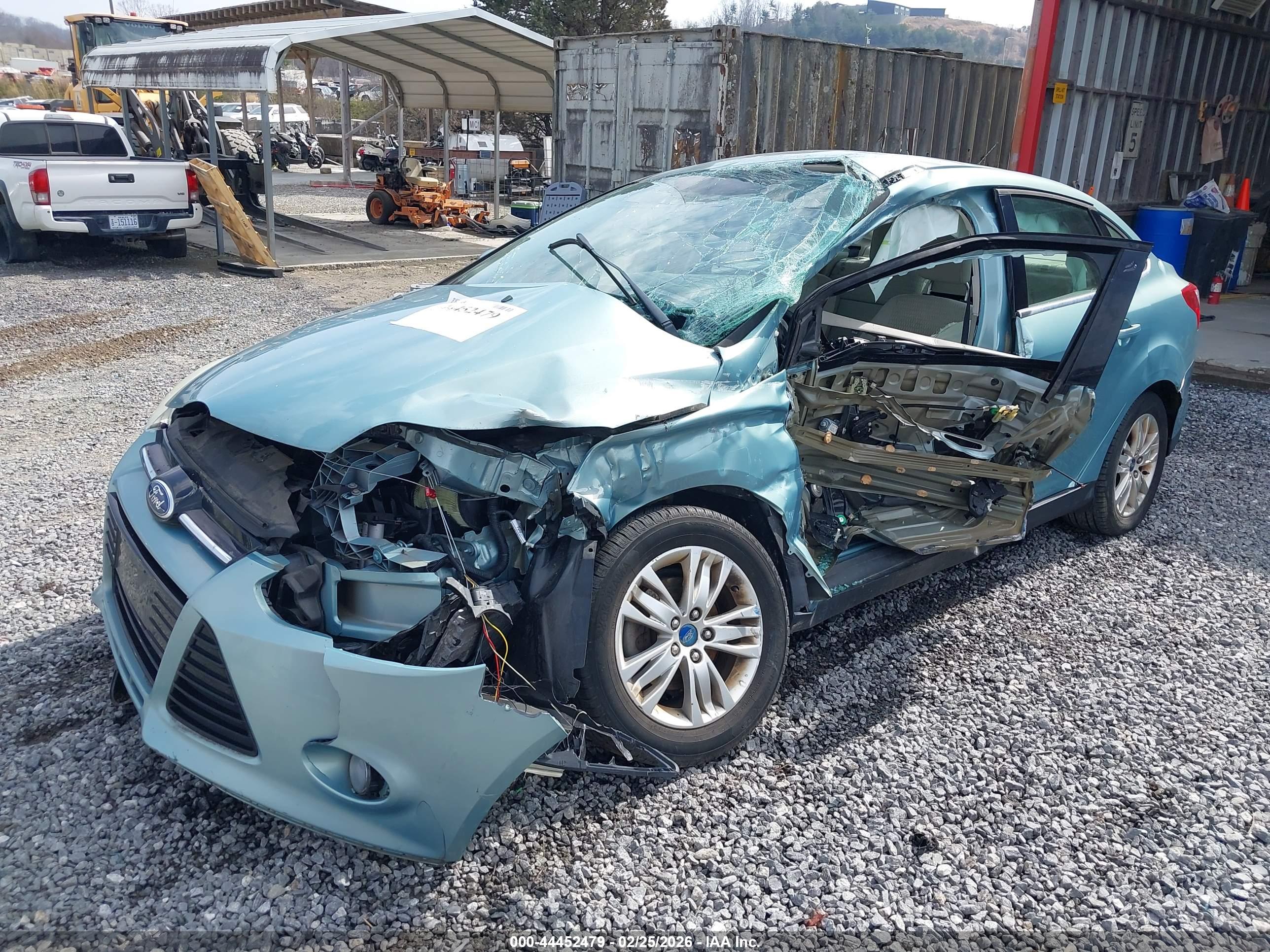 FORD FOCUS image 6