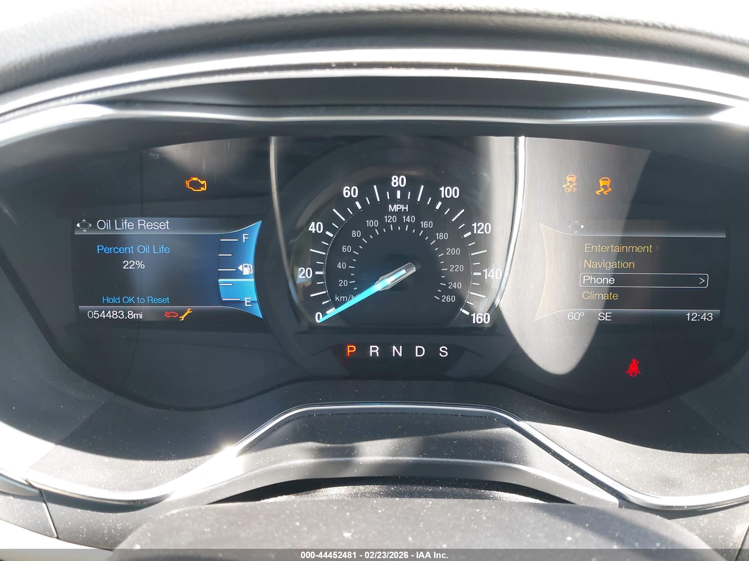FORD FUSION image 7