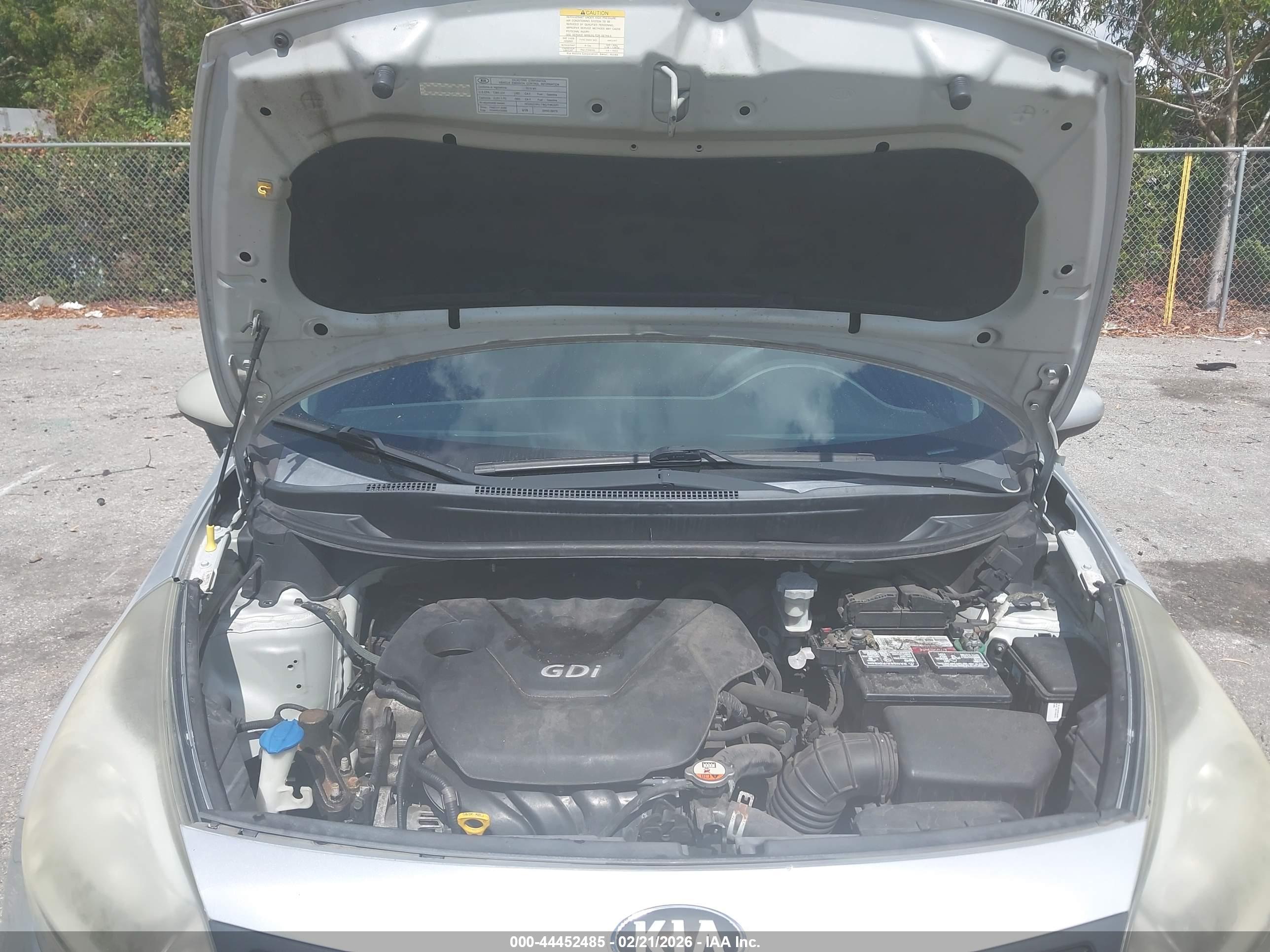 KIA RIO image 10