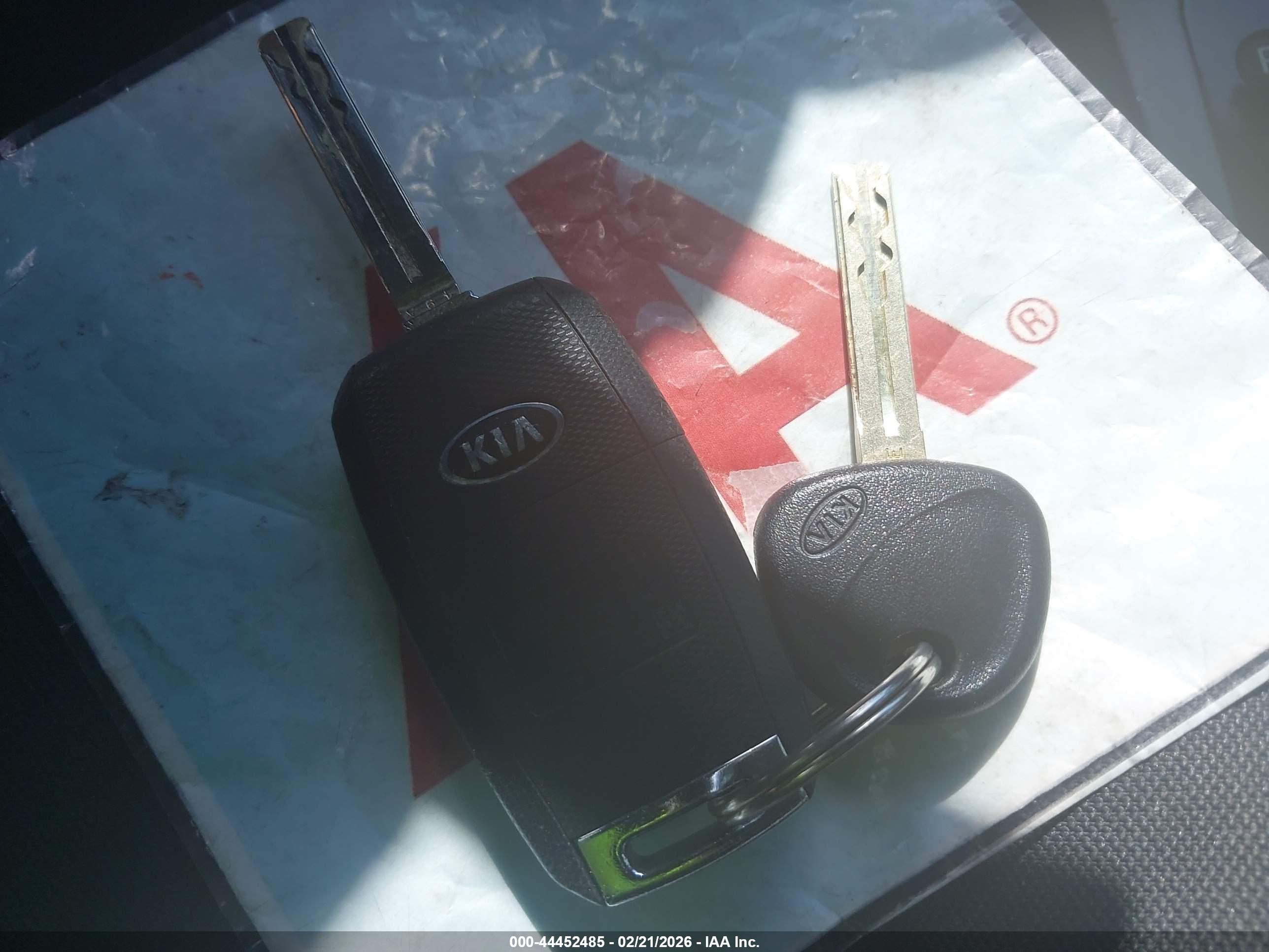 KIA RIO image 11