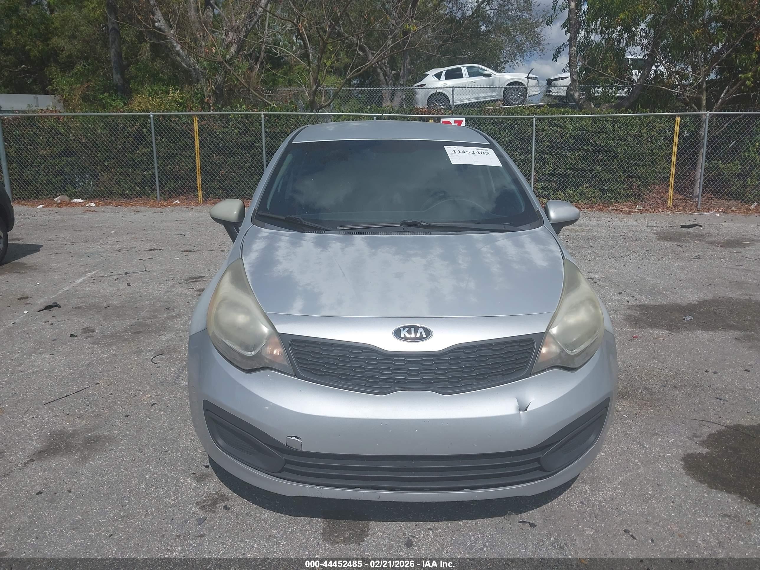 KIA RIO image 6