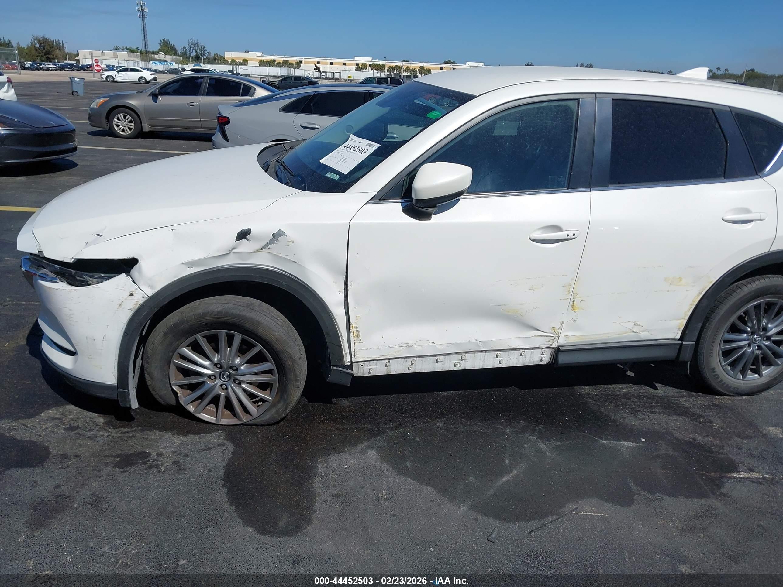 MAZDA CX-5 image 6