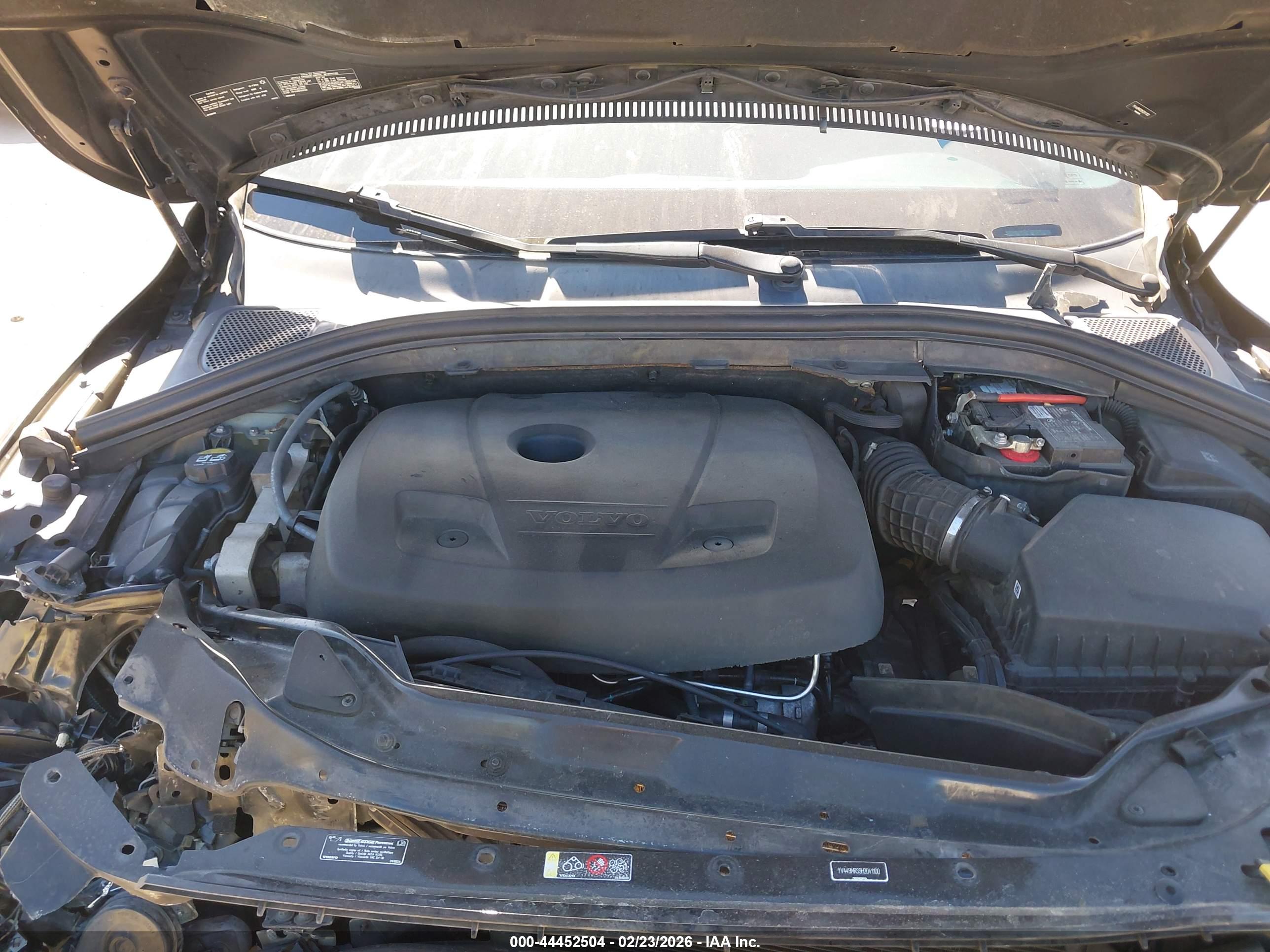 VOLVO XC60 image 10
