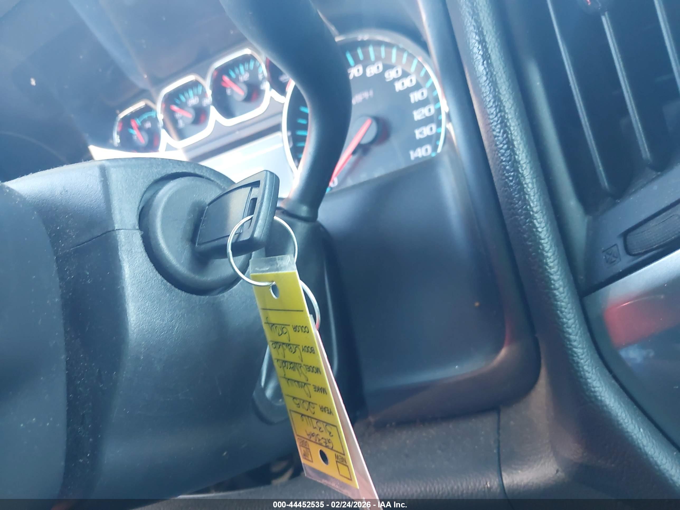 CHEVROLET SILVERADO image 11