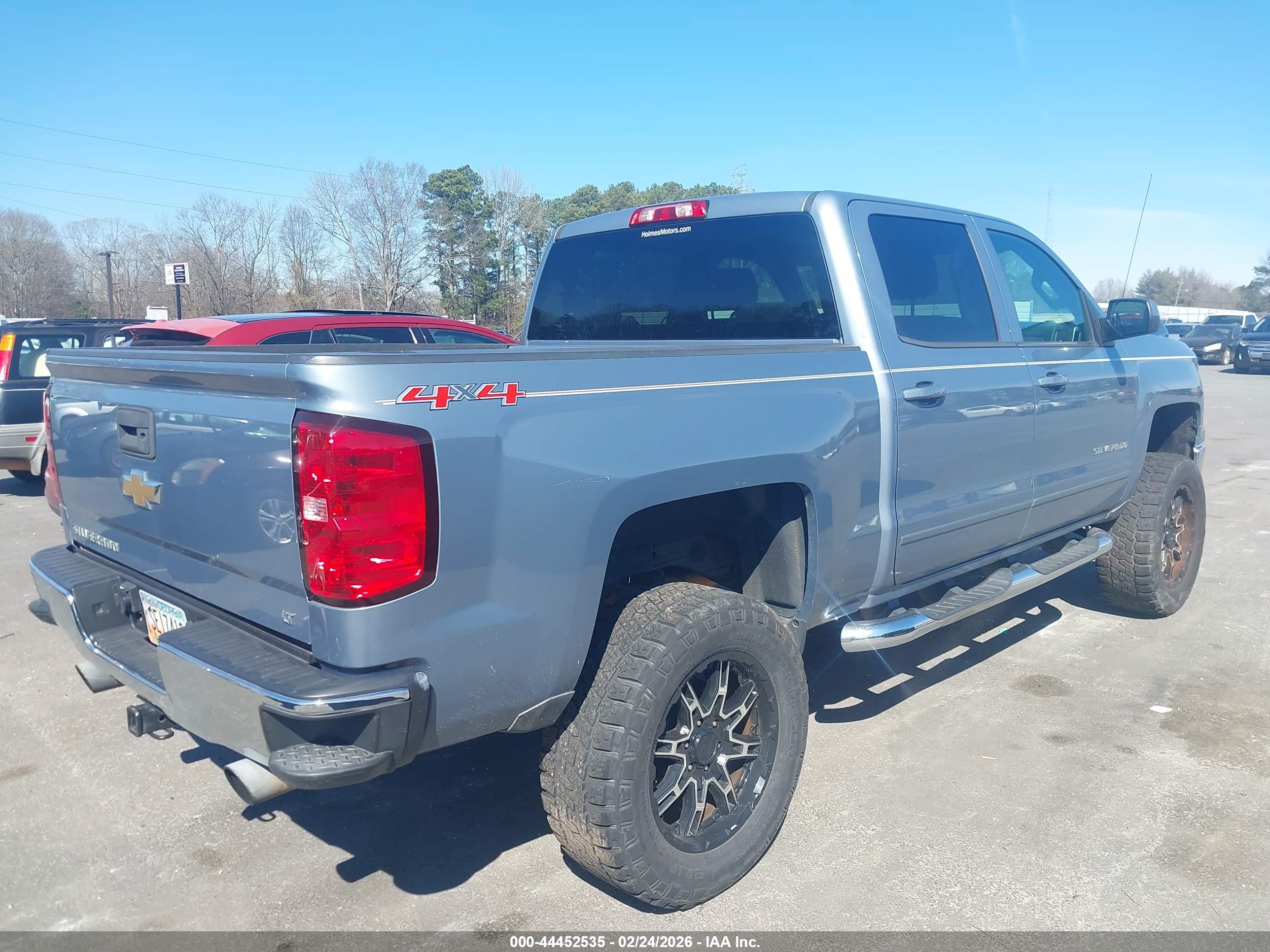 CHEVROLET SILVERADO image 4