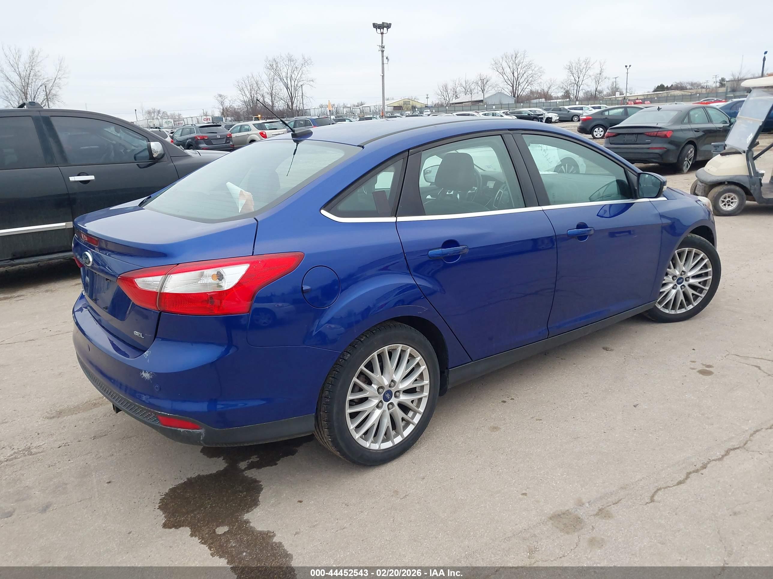 FORD FOCUS image 4