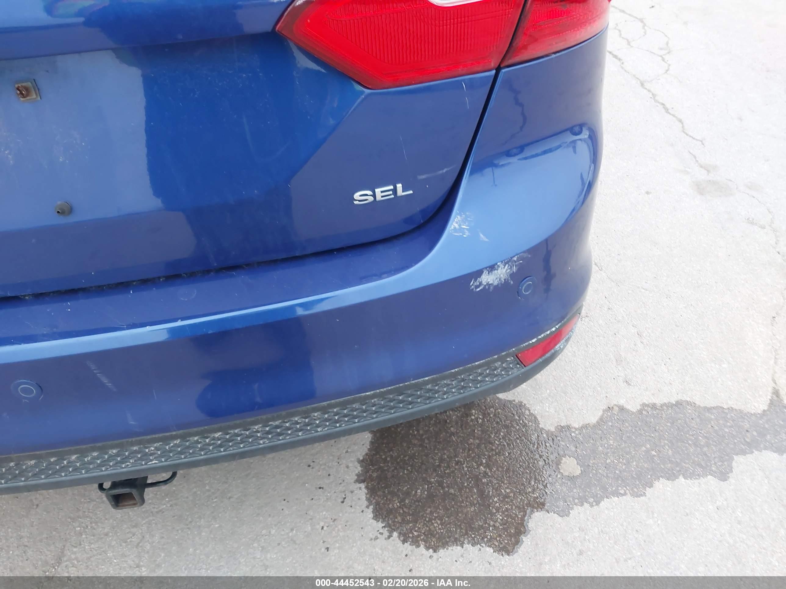 FORD FOCUS image 6