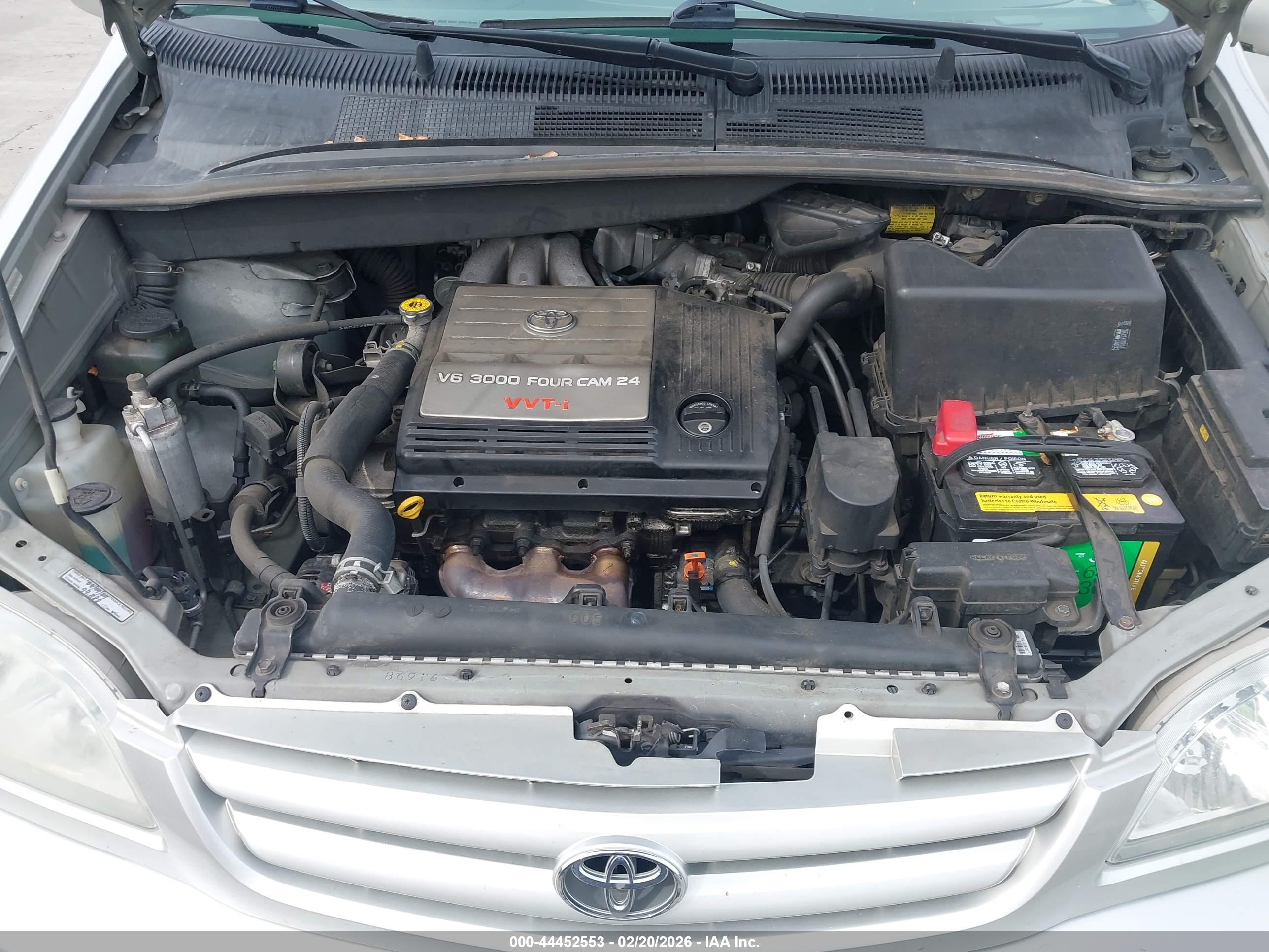 TOYOTA SIENNA image 10