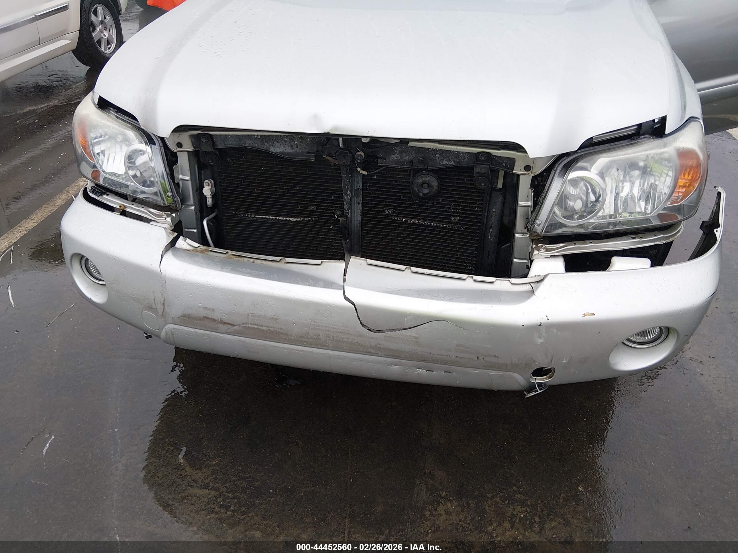 TOYOTA HIGHLANDER image 6