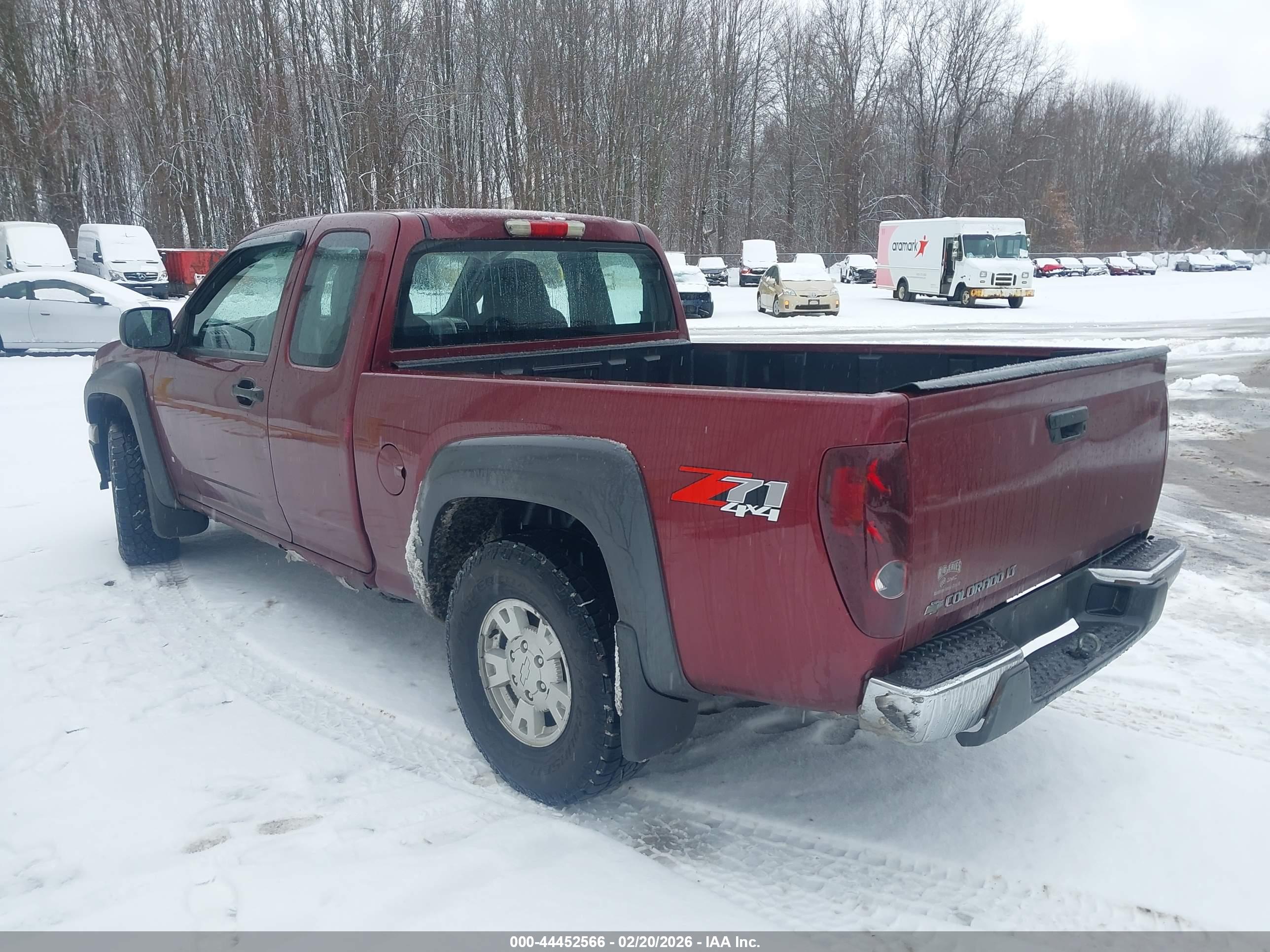 CHEVROLET COLORADO image 3