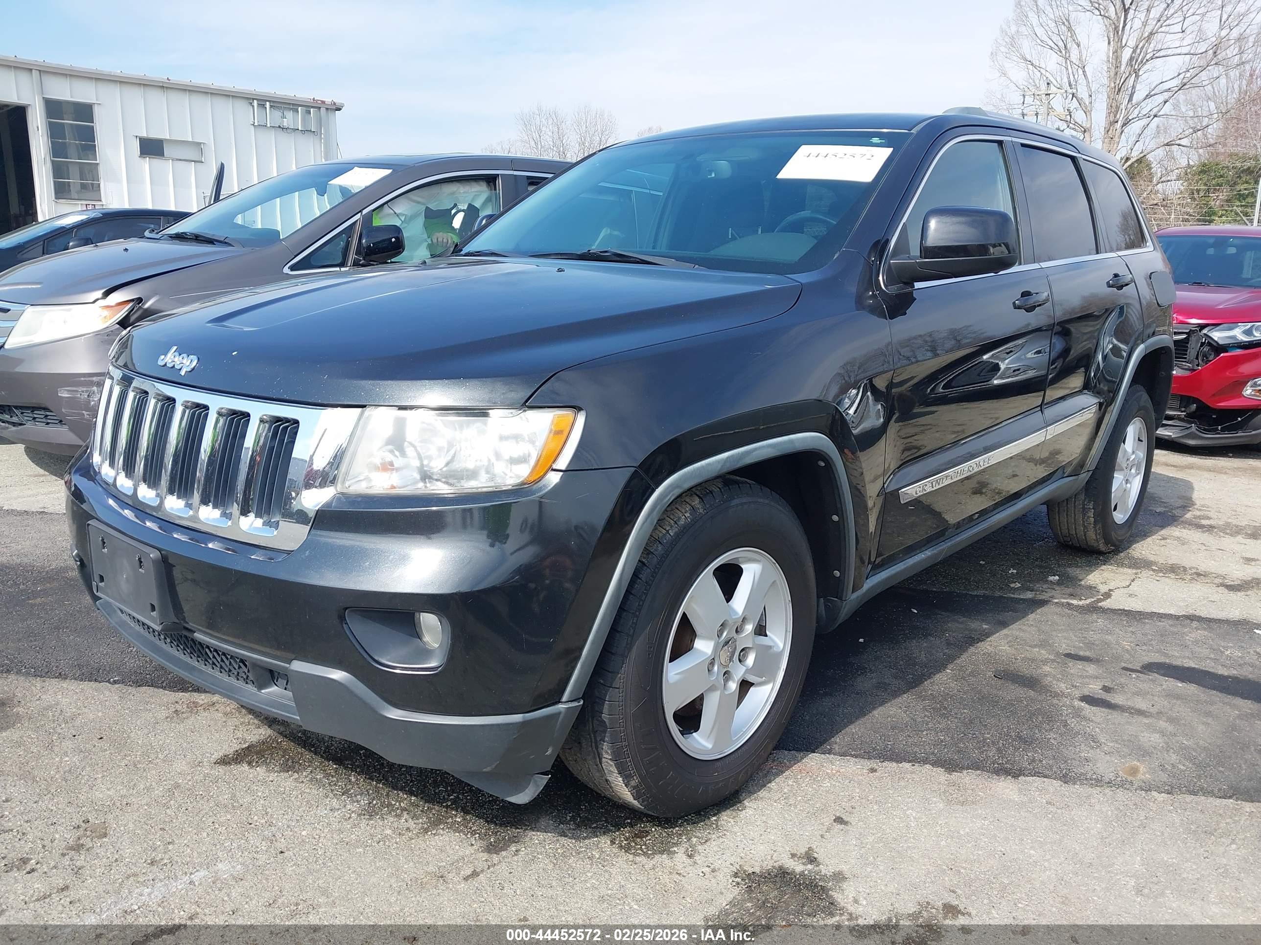 JEEP GRAND image 2