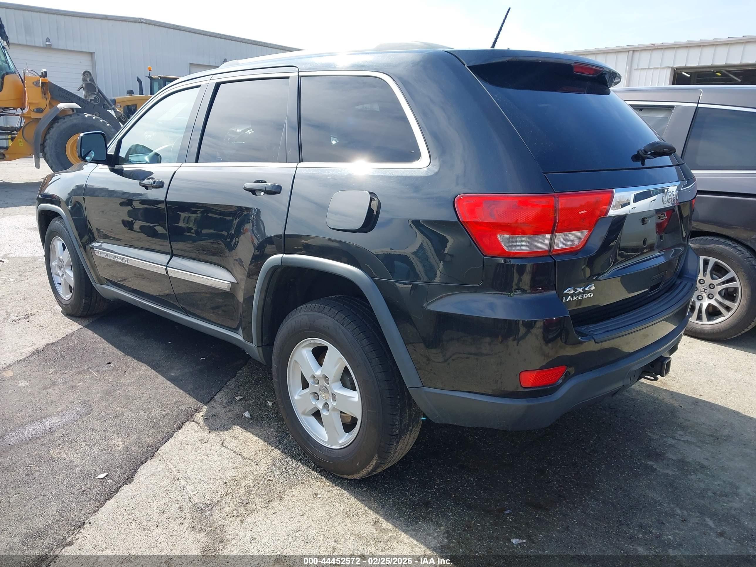 JEEP GRAND image 3