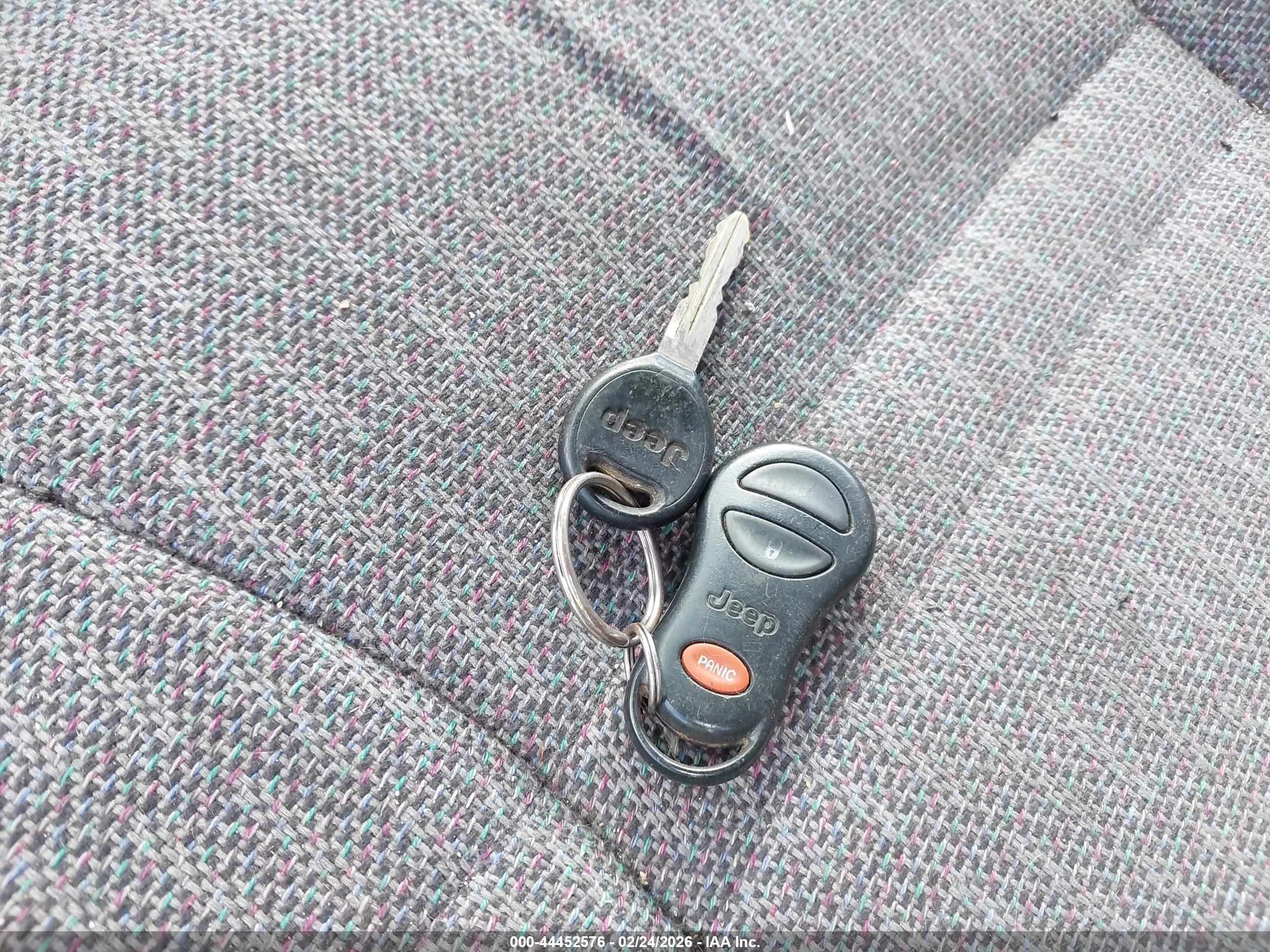 JEEP CHEROKEE image 11