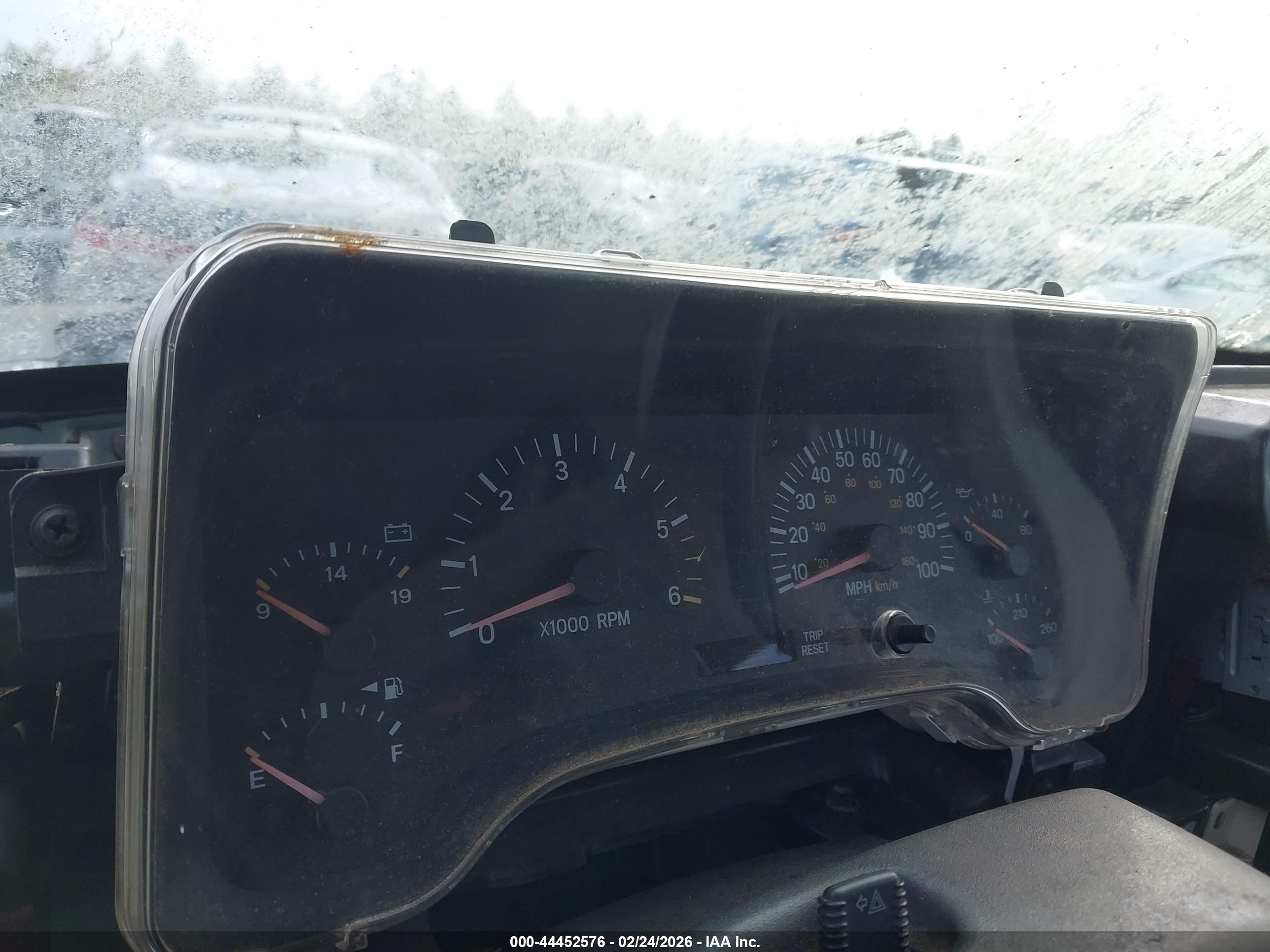 JEEP CHEROKEE image 7