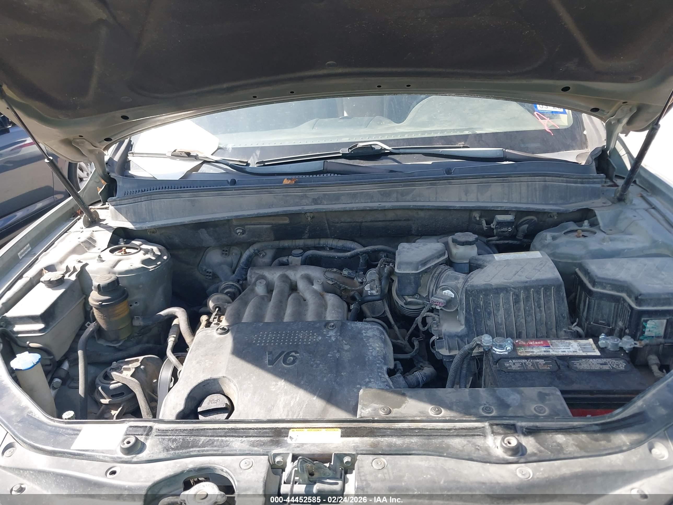HYUNDAI SANTA image 10