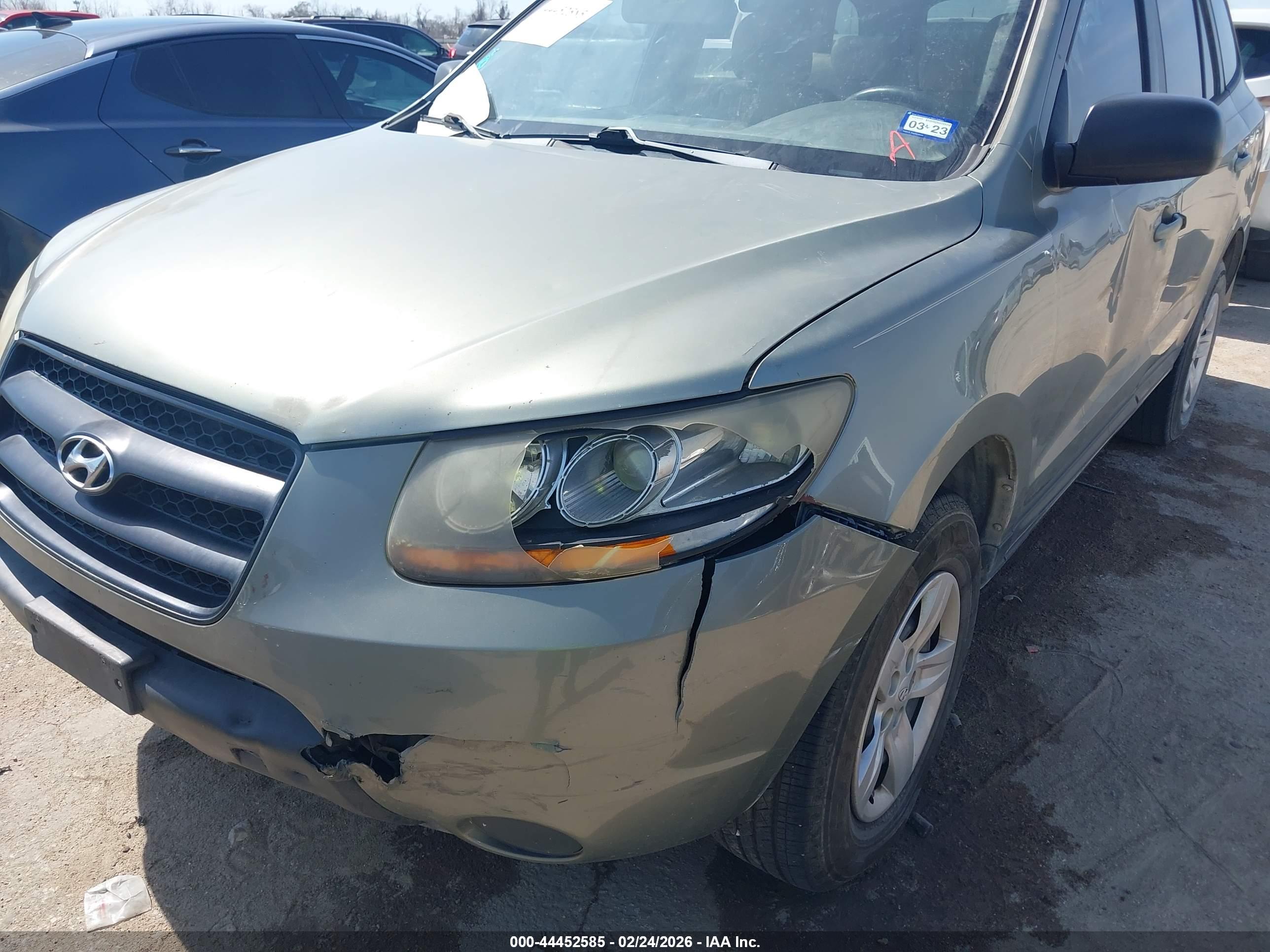 HYUNDAI SANTA image 6
