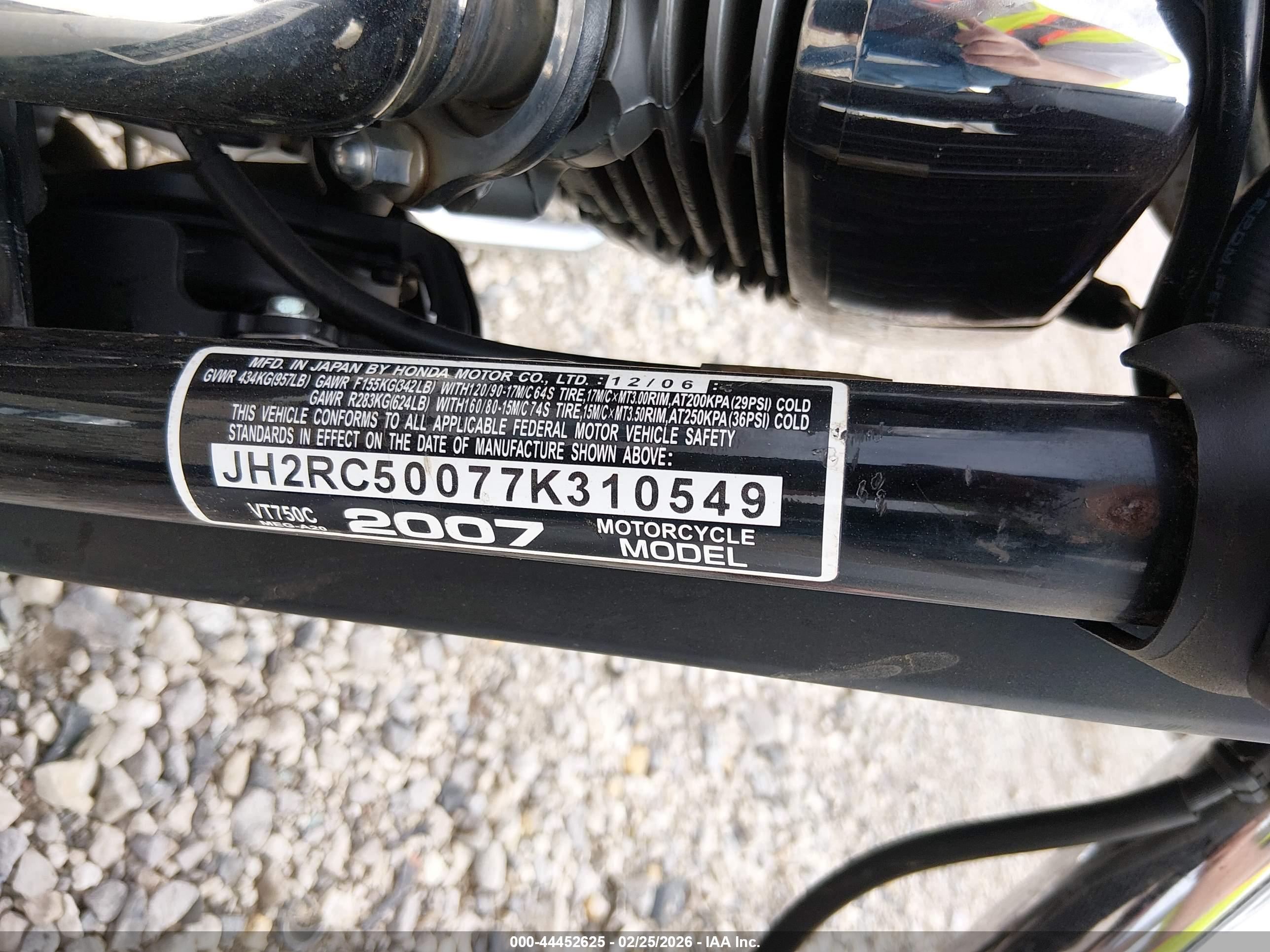 HONDA VT750 image 10