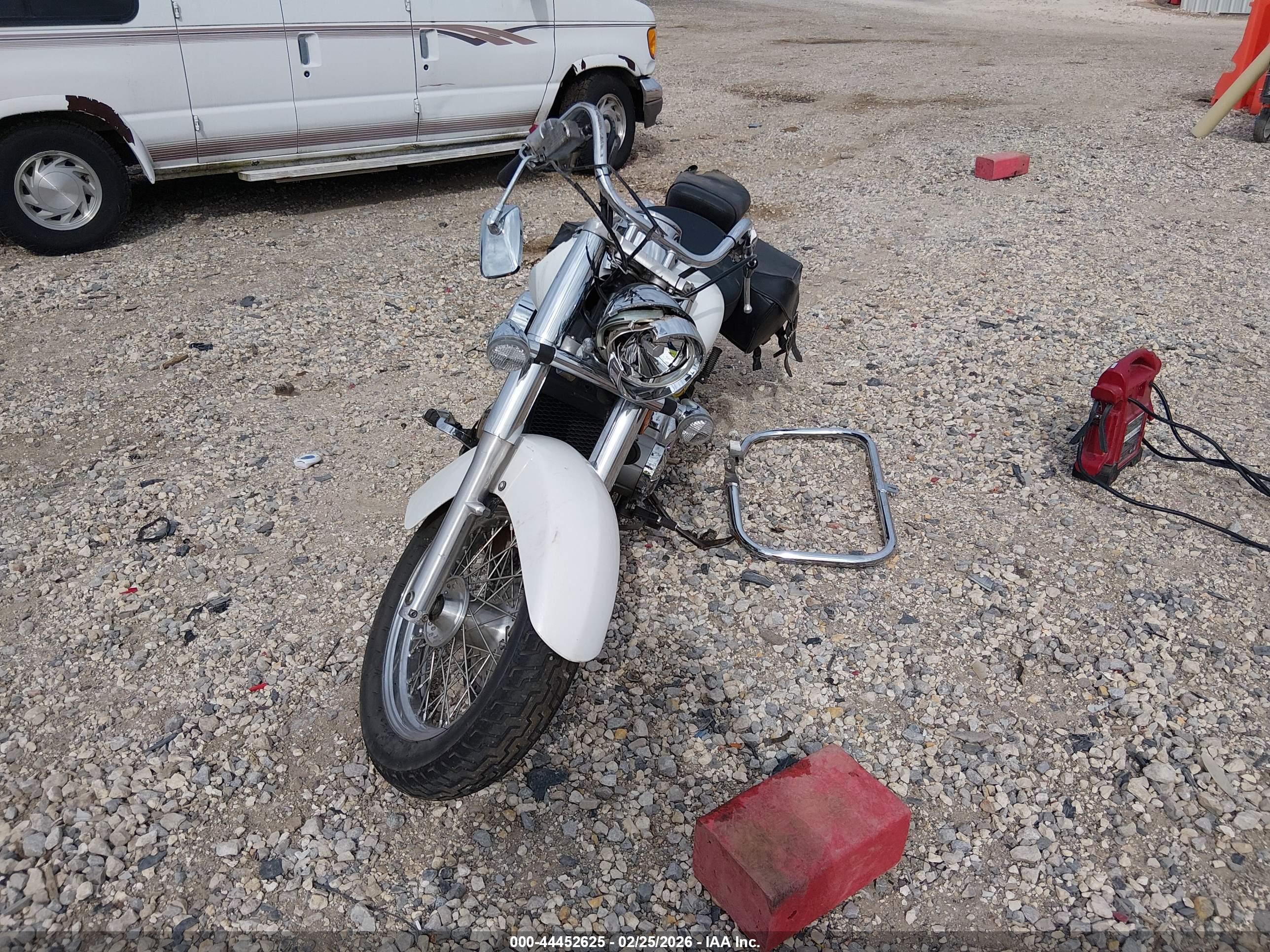 HONDA VT750 image 5