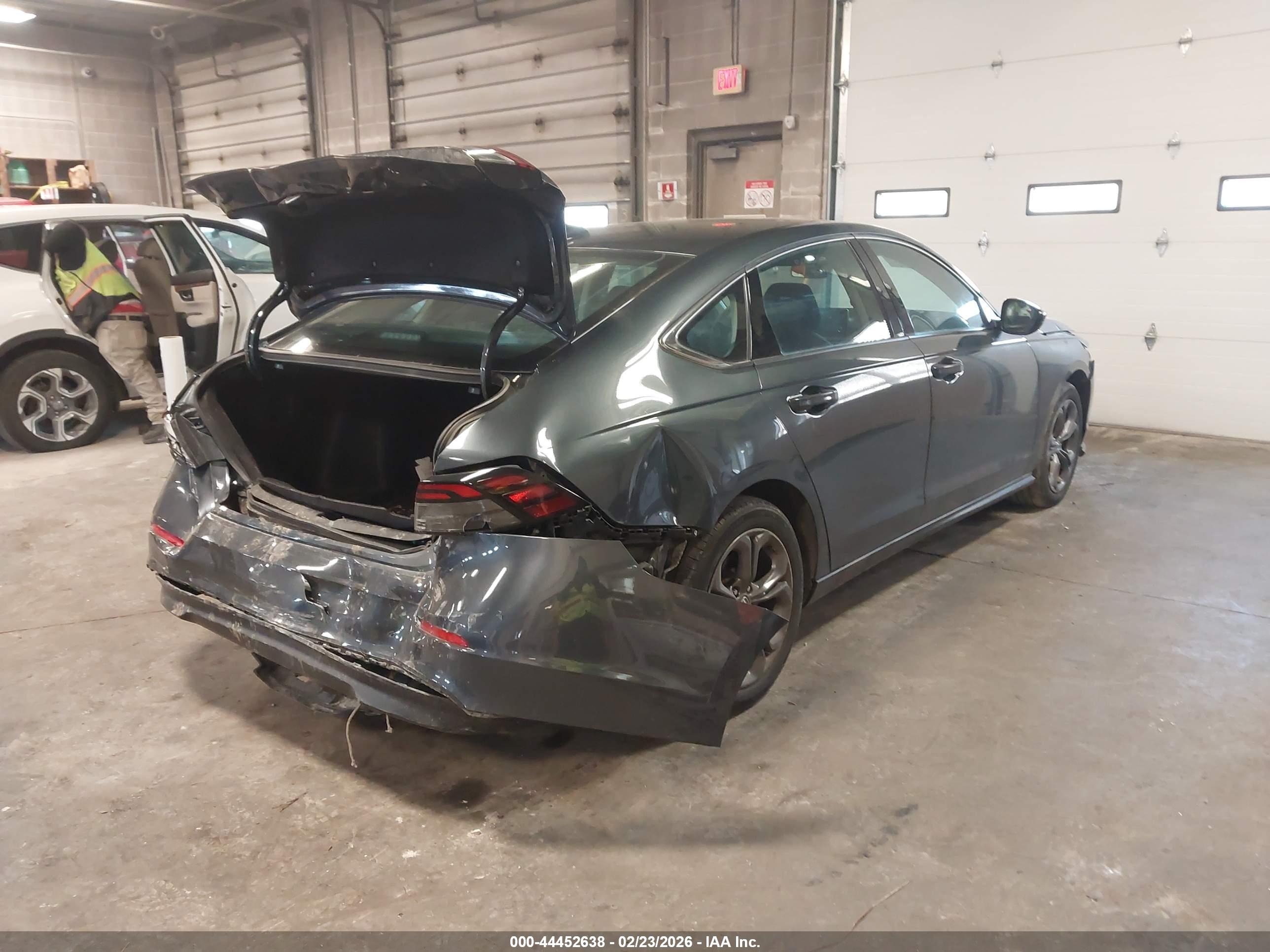 HONDA ACCORD image 4