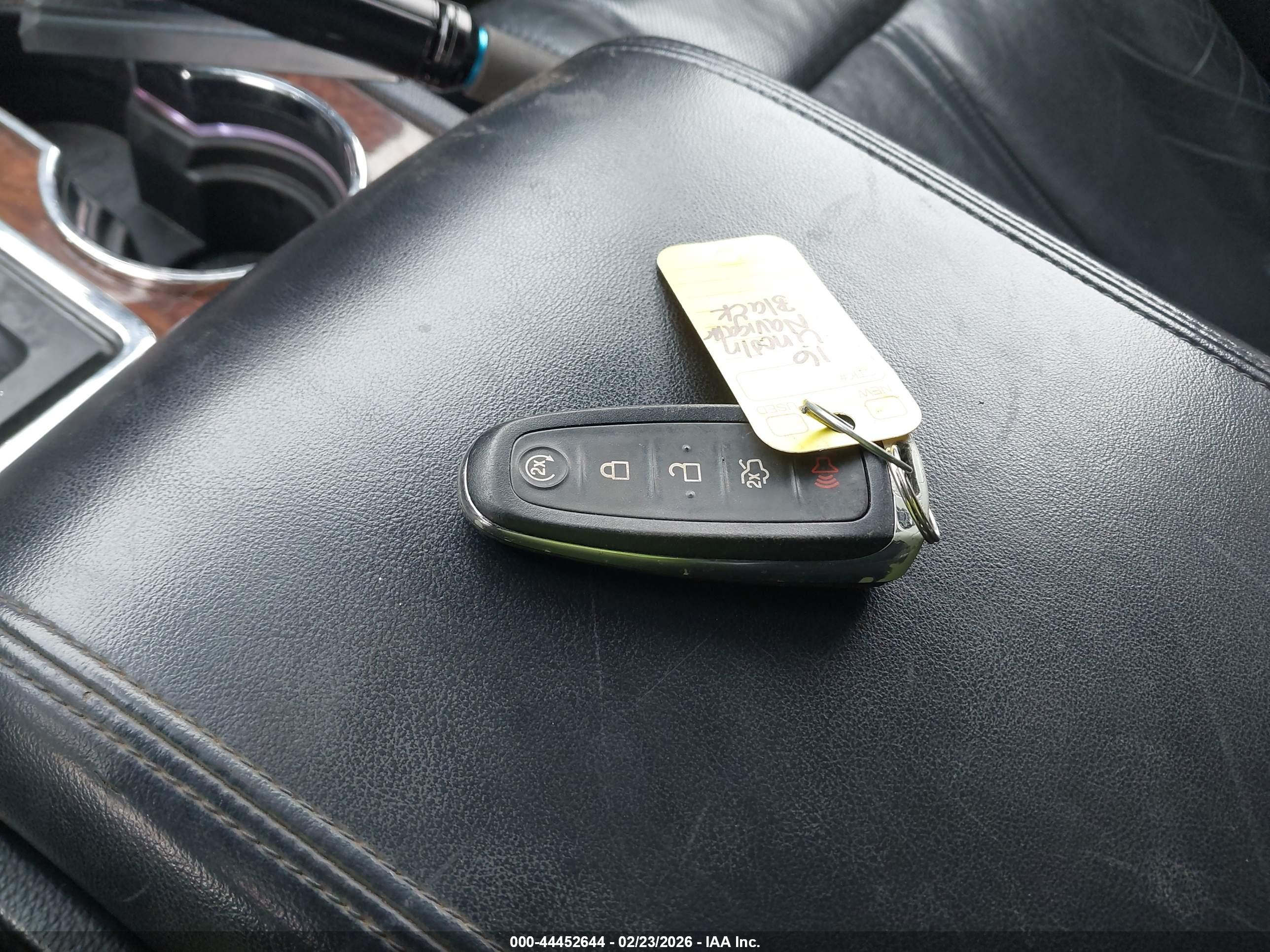 LINCOLN NAVIGATOR image 11