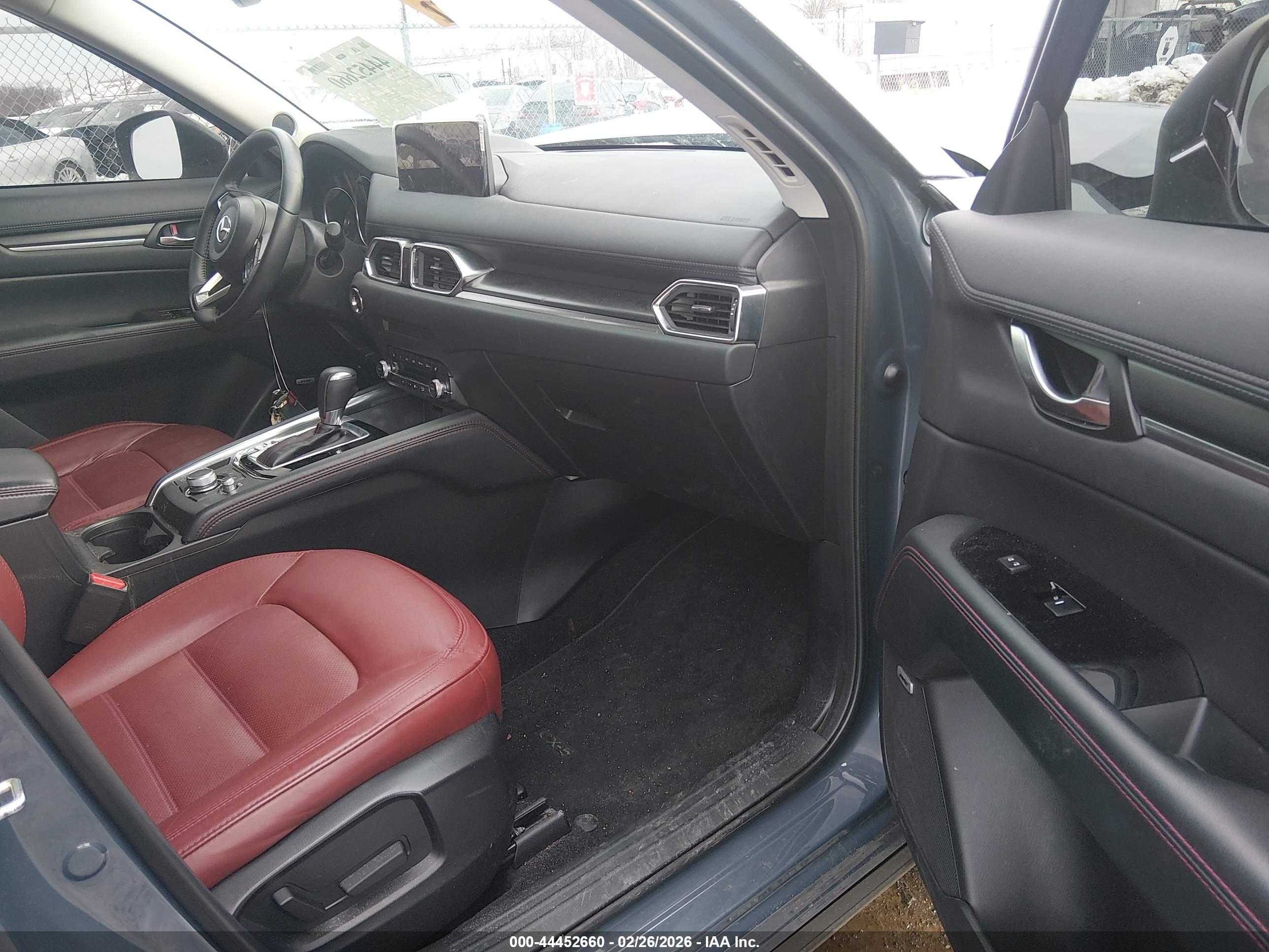 MAZDA CX-5 image 5