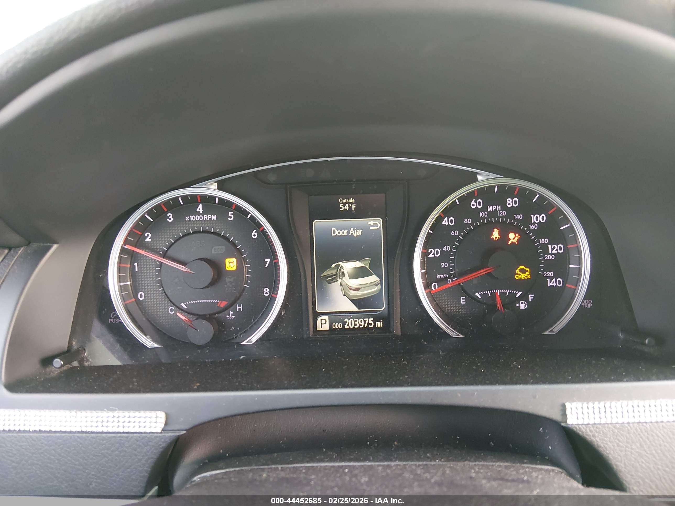 TOYOTA CAMRY image 7