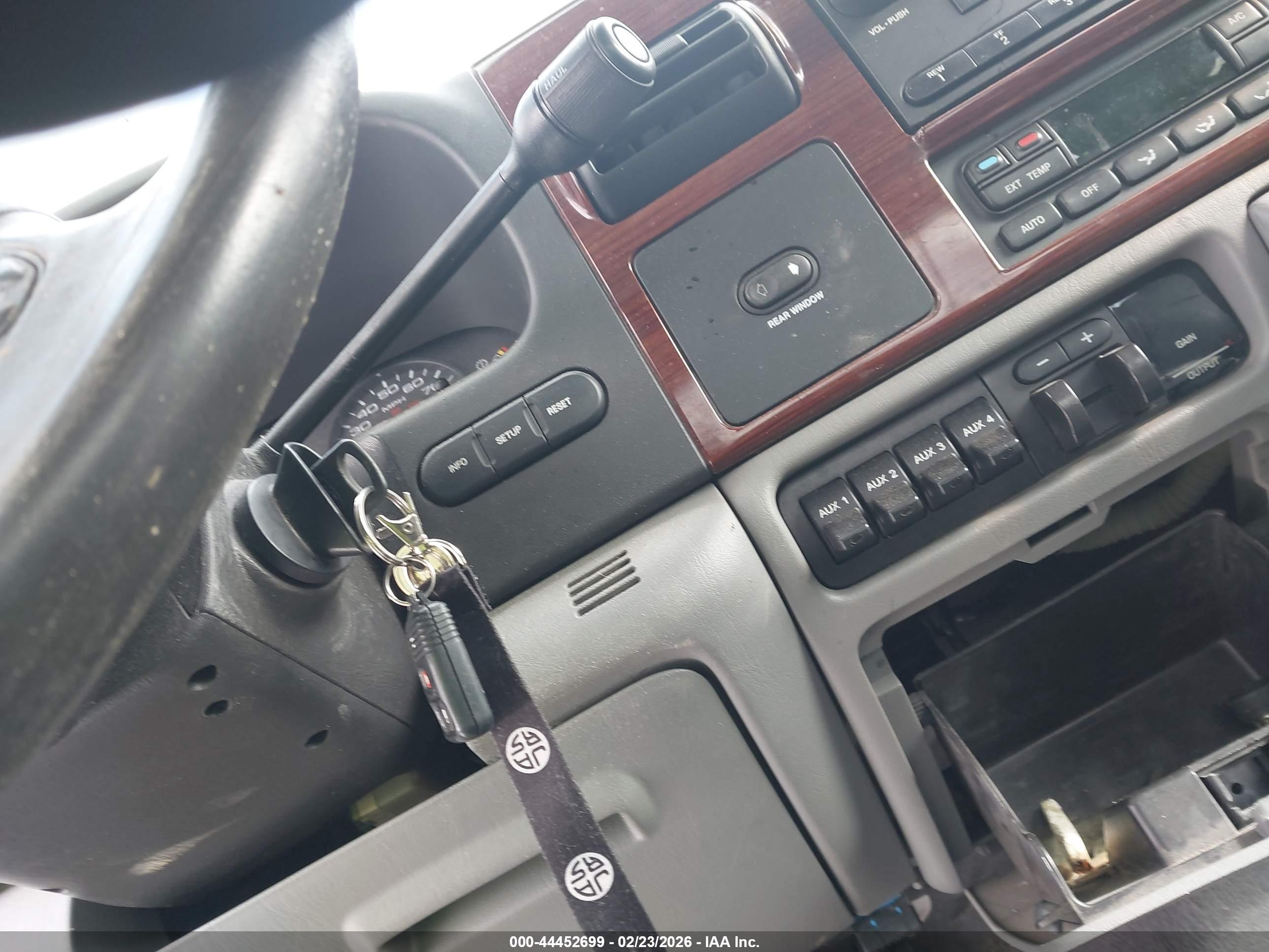 FORD F-250 image 11
