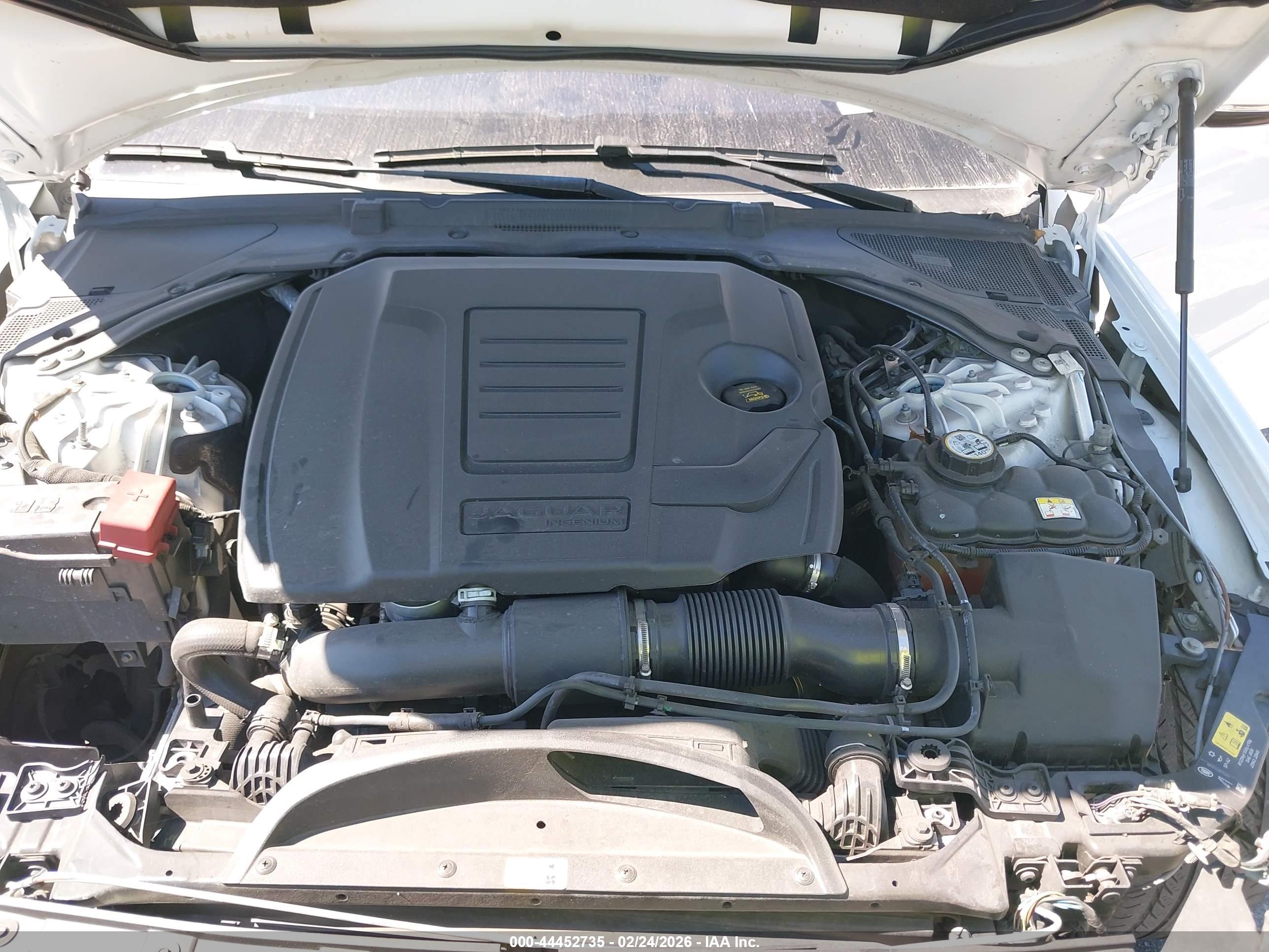 JAGUAR XE image 10