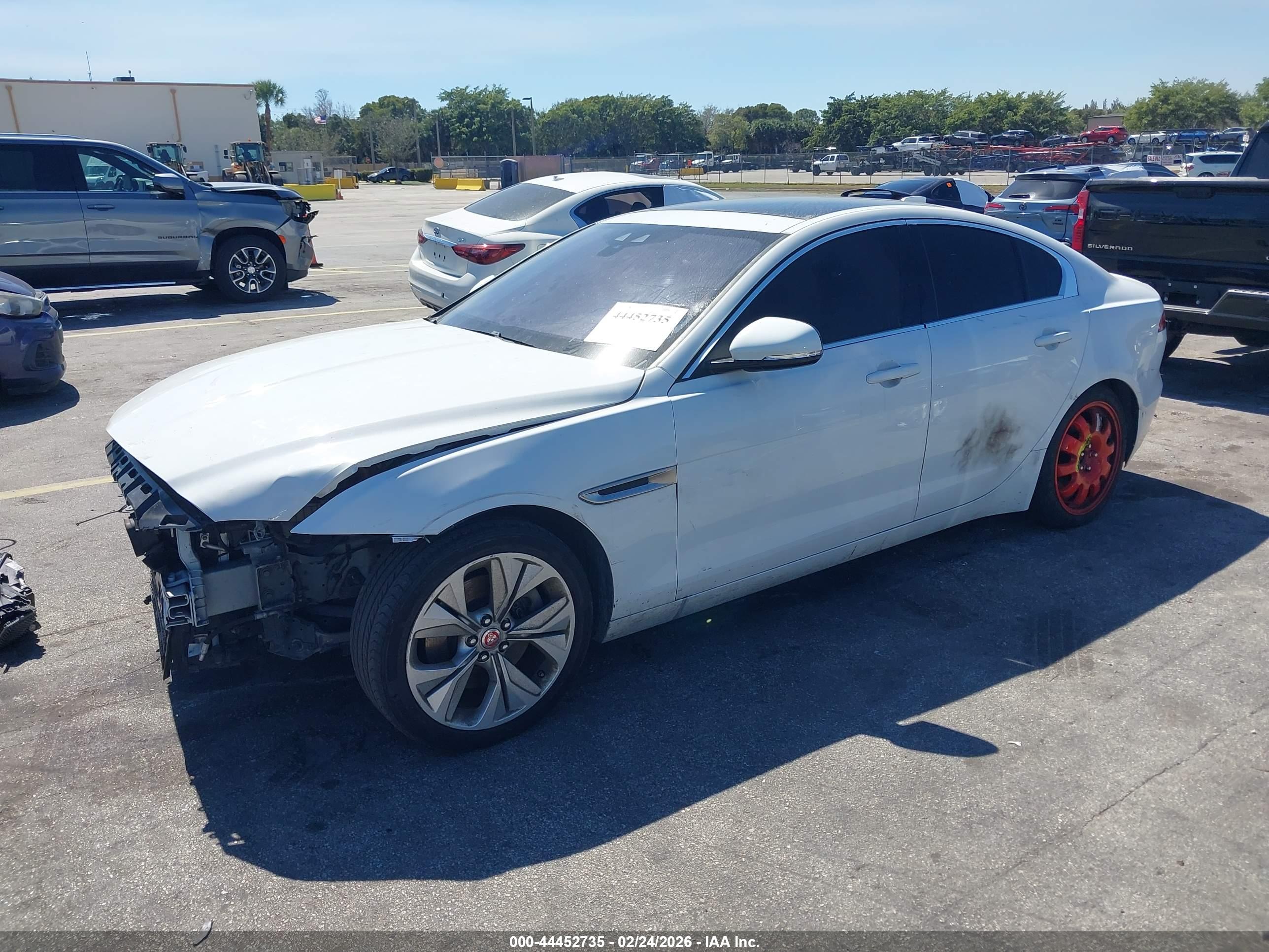 JAGUAR XE image 2
