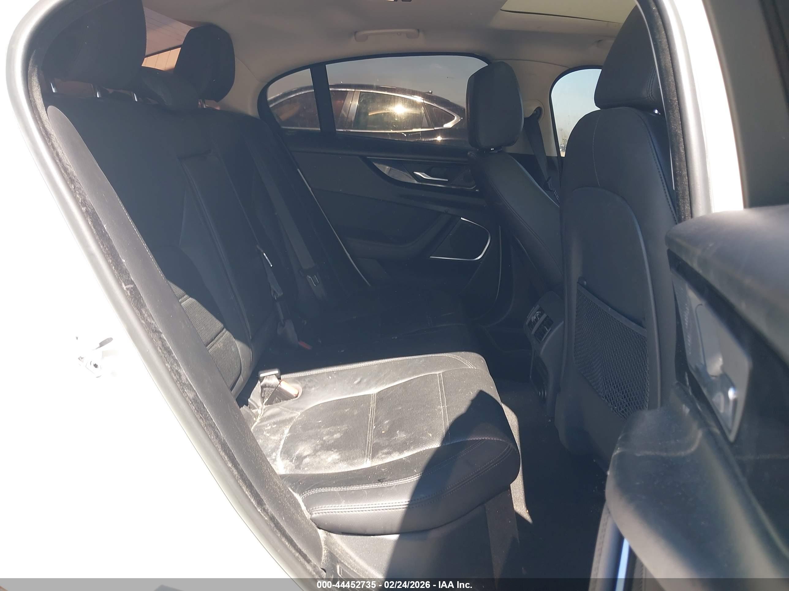 JAGUAR XE image 8
