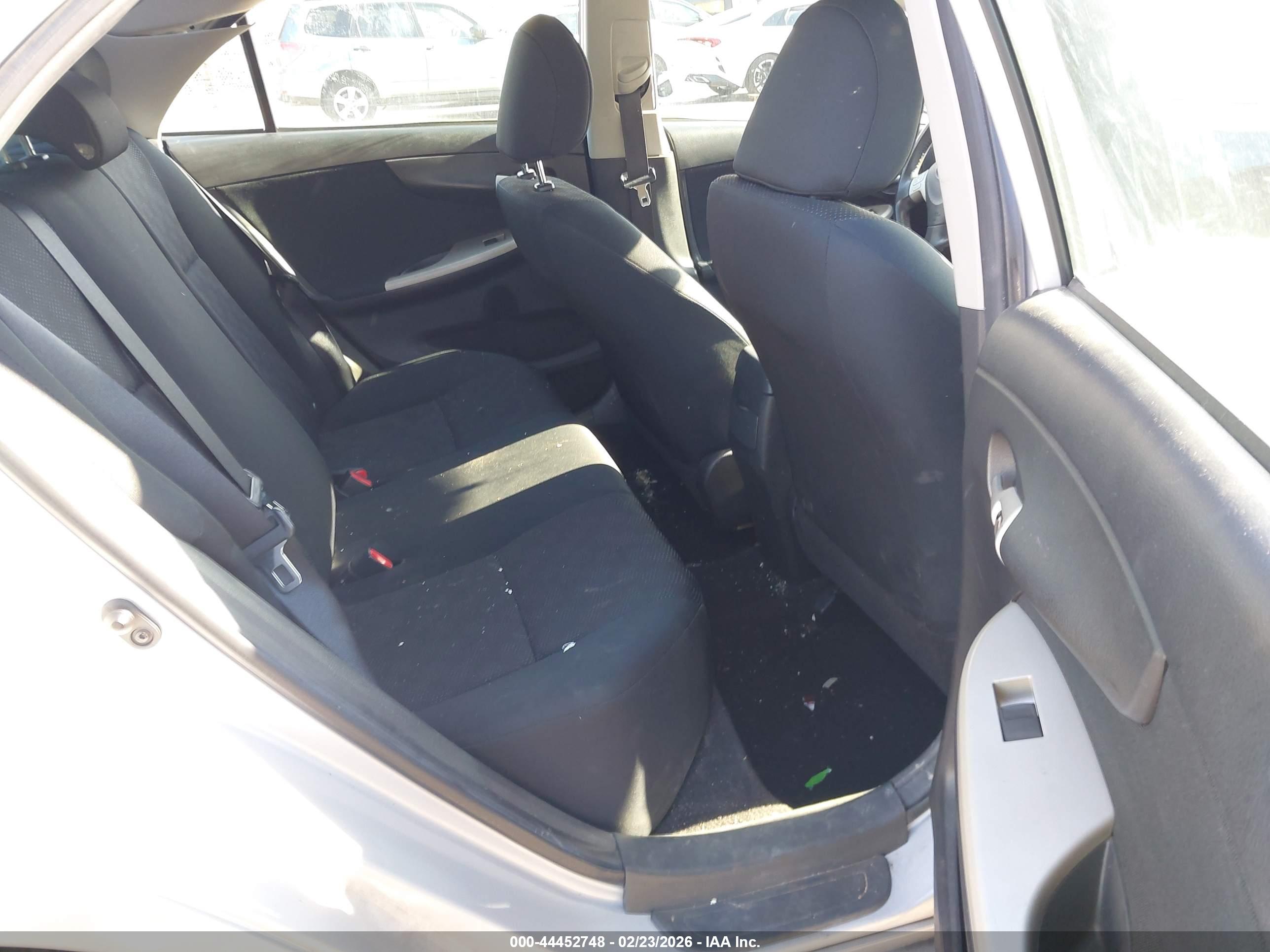 TOYOTA COROLLA image 8