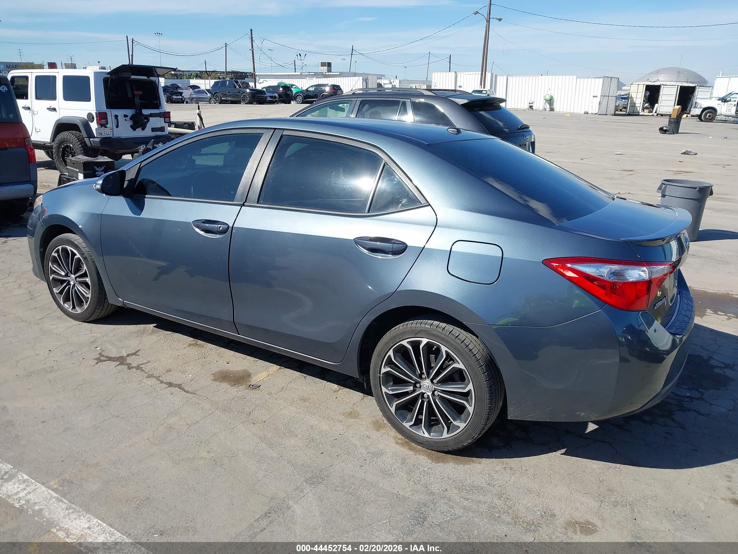 TOYOTA COROLLA image 3