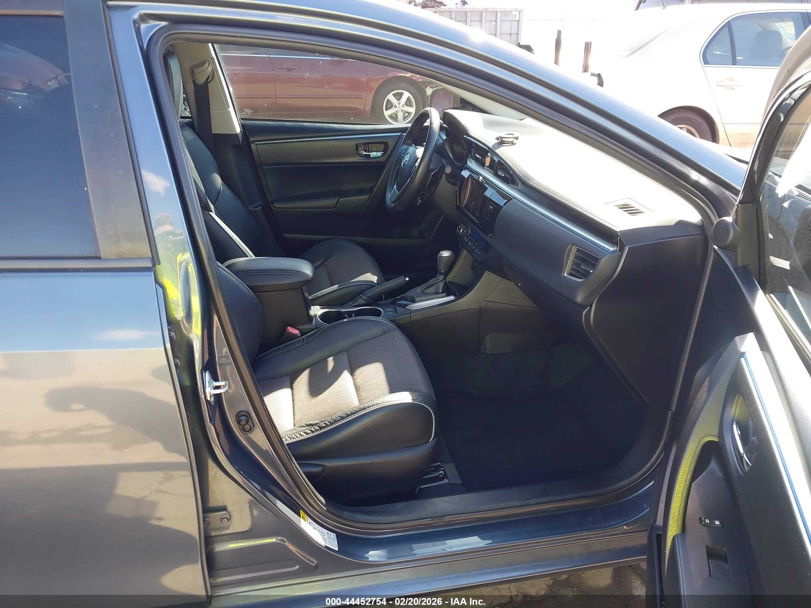 TOYOTA COROLLA image 5