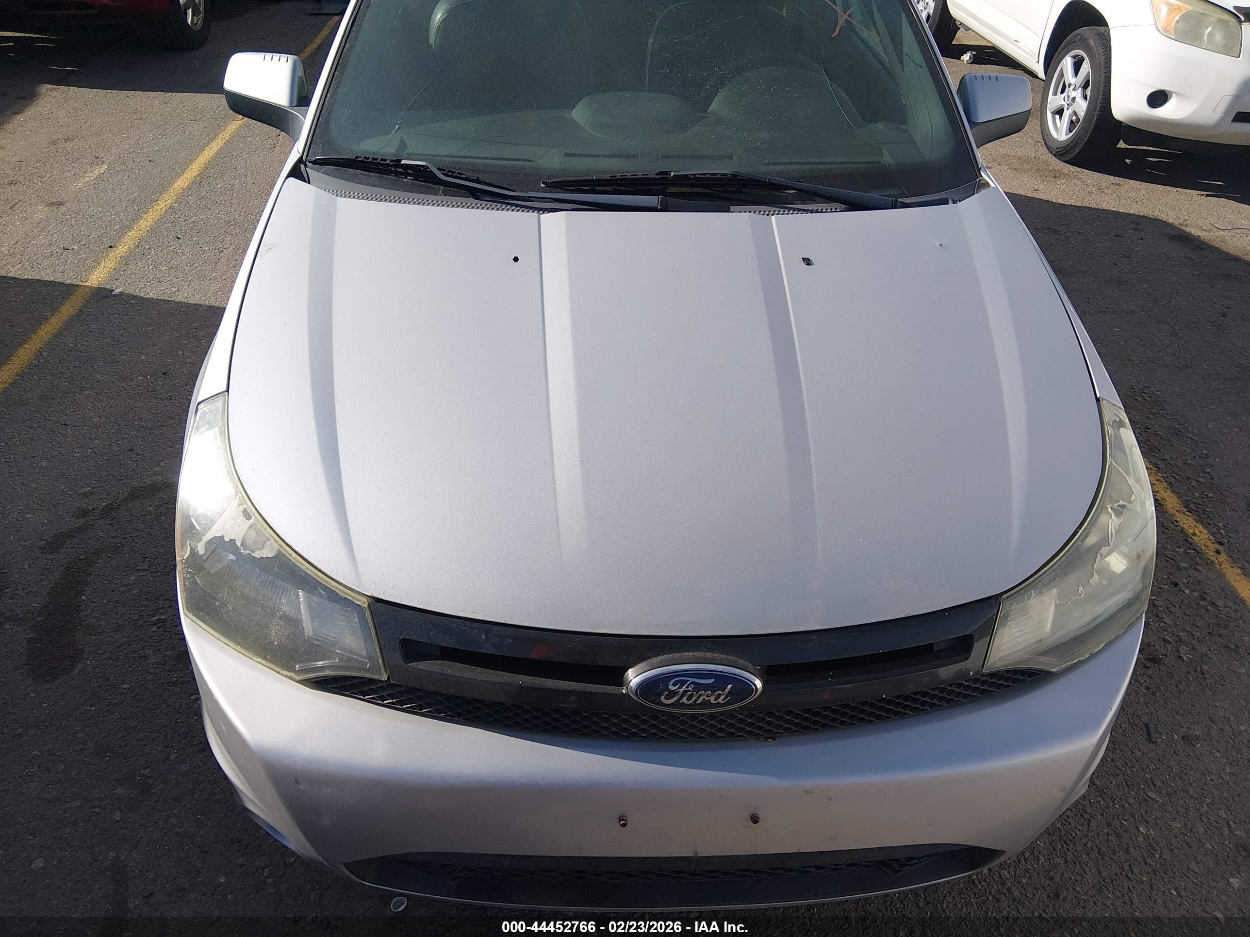 FORD FOCUS image 6