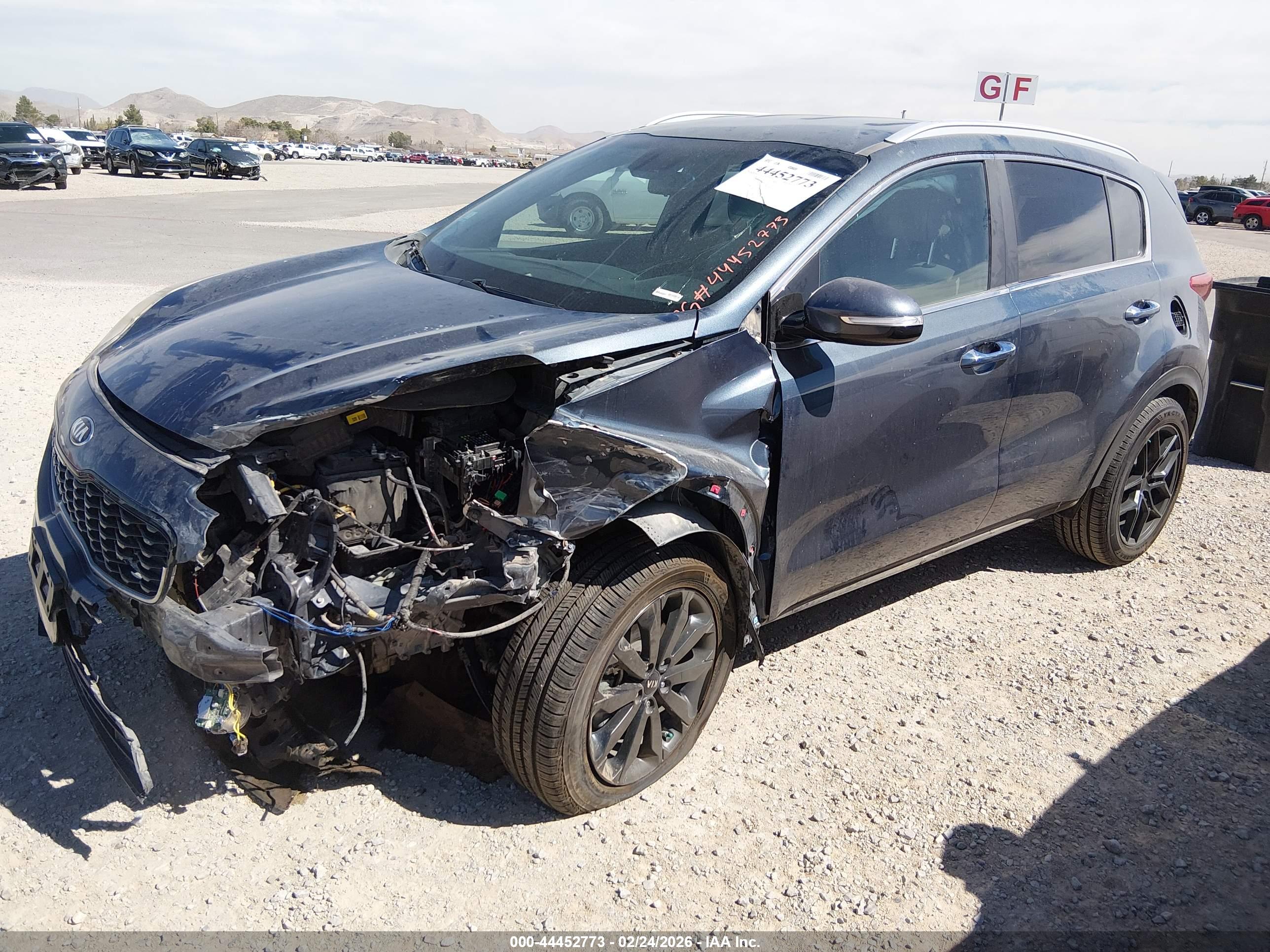 KIA SPORTAGE image 2