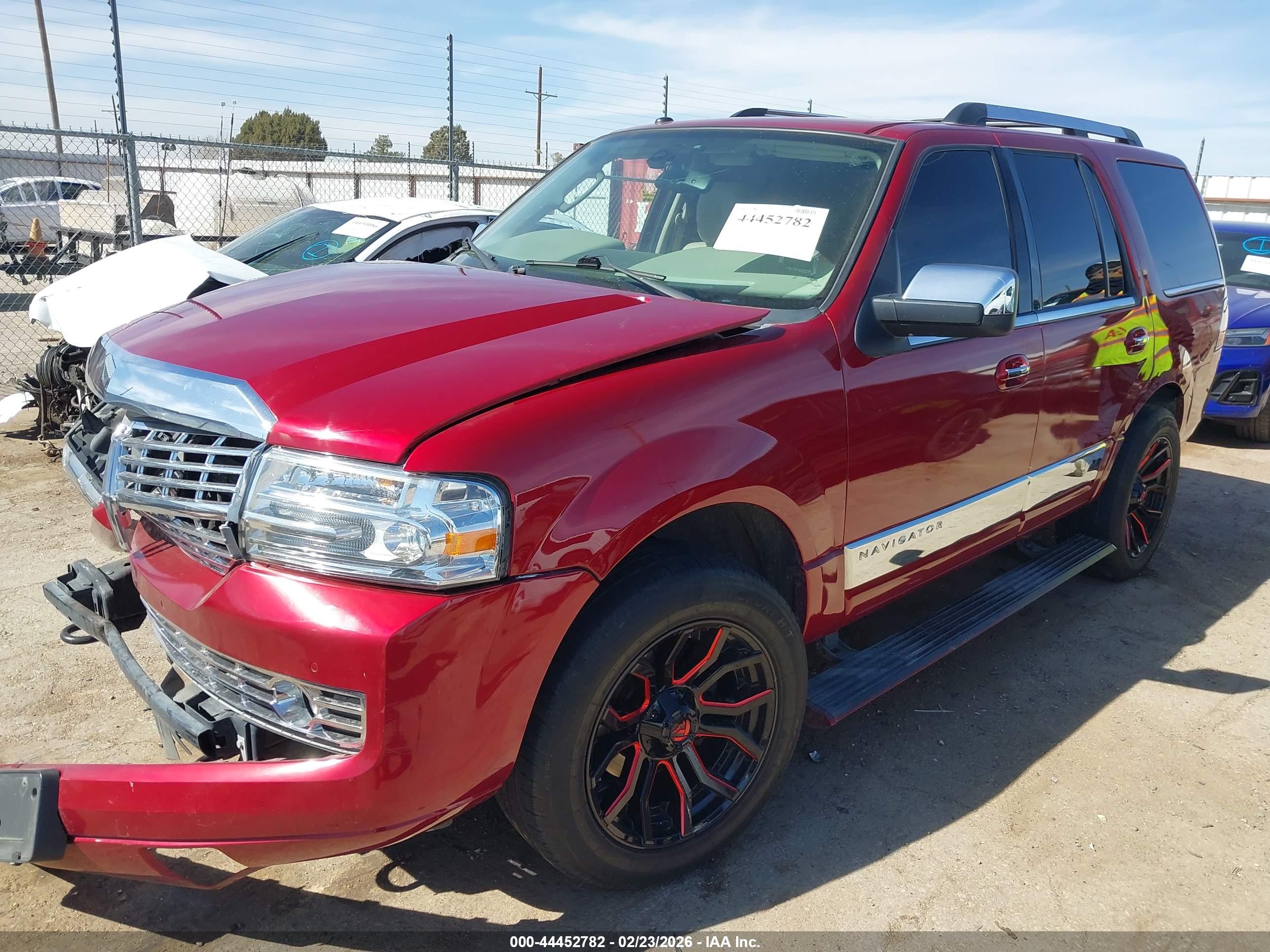 LINCOLN NAVIGATOR image 2