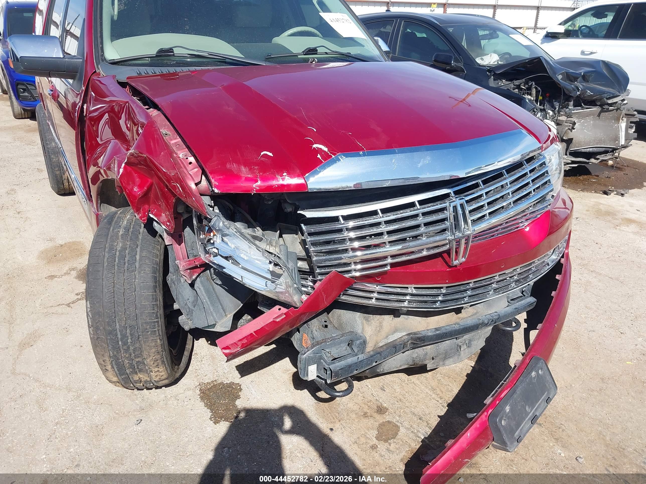 LINCOLN NAVIGATOR image 6