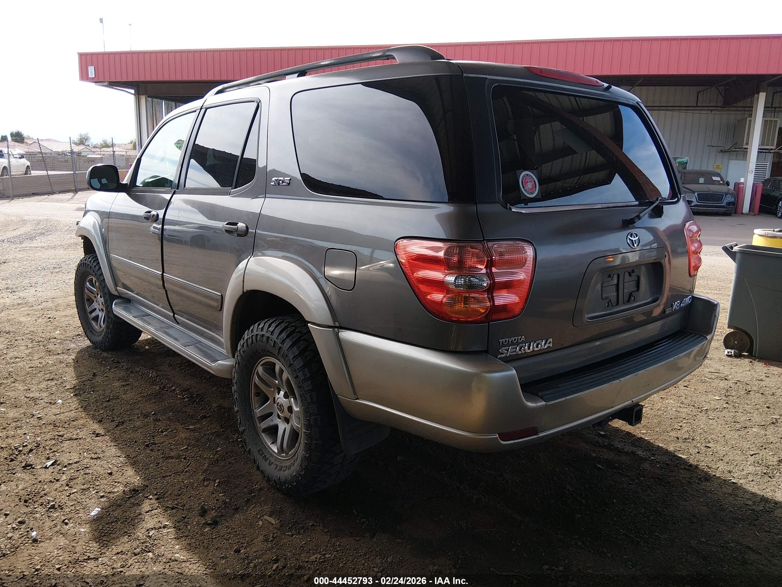 TOYOTA SEQUOIA image 3
