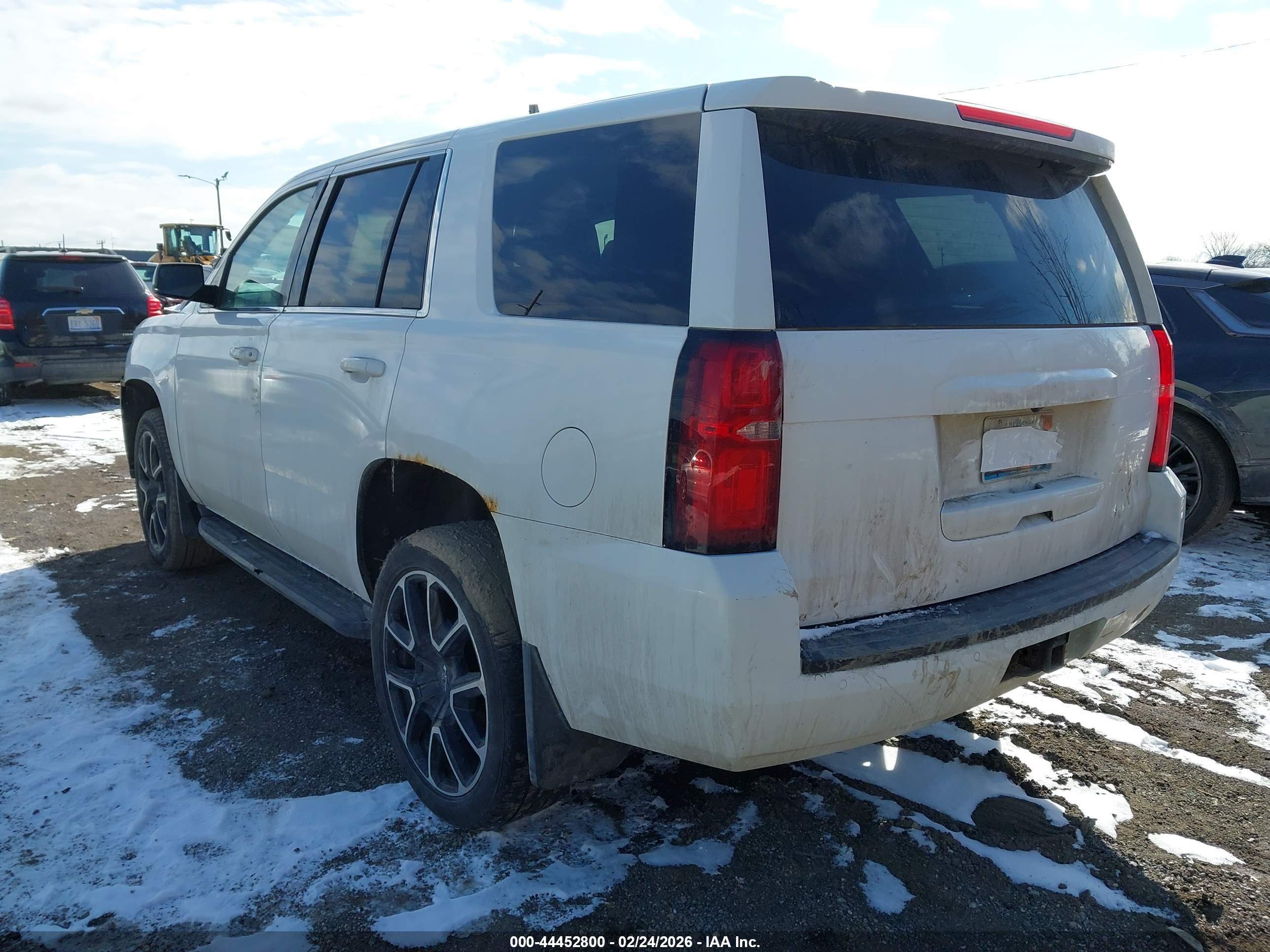 CHEVROLET TAHOE image 3