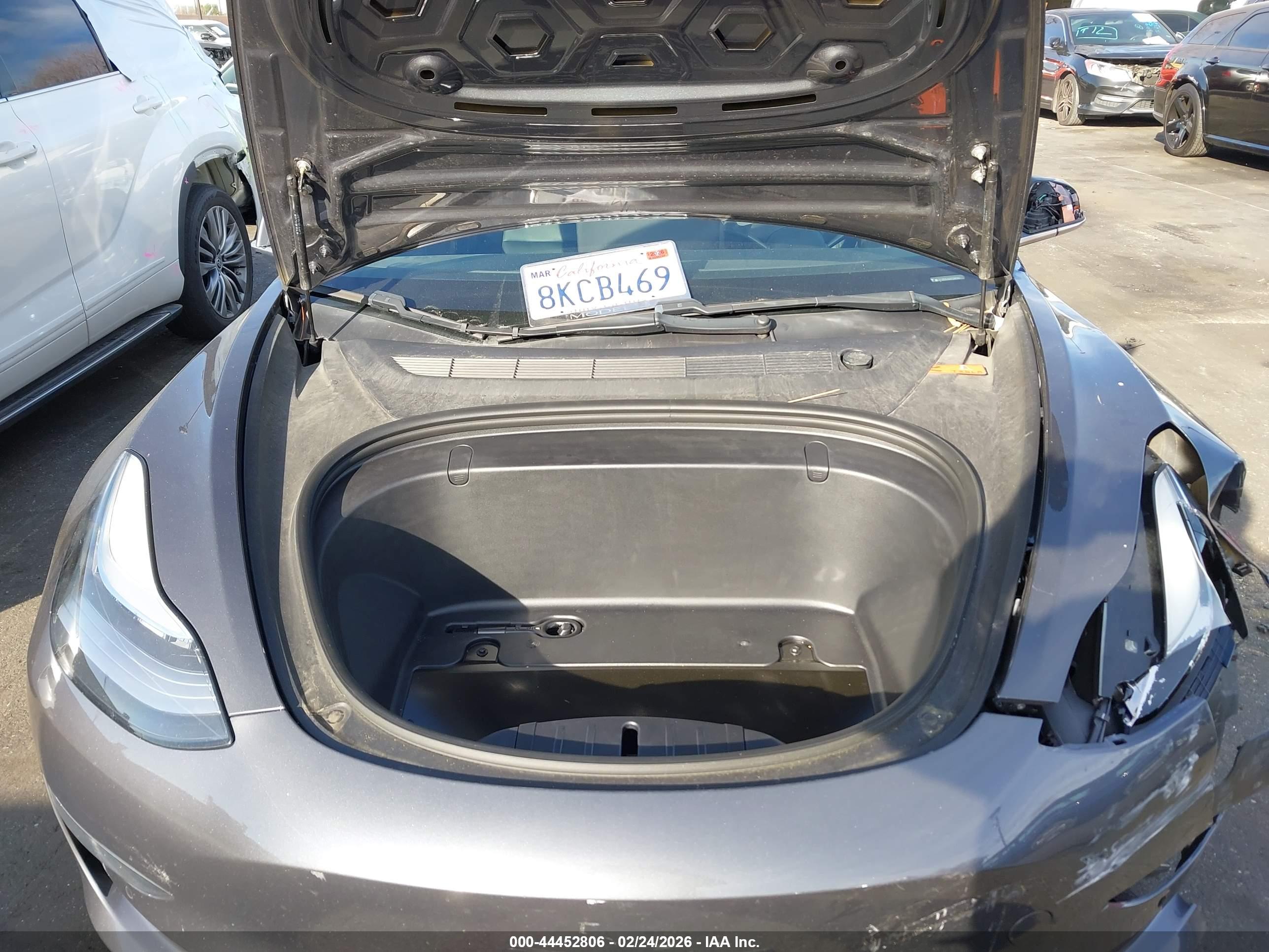 TESLA MODEL image 10