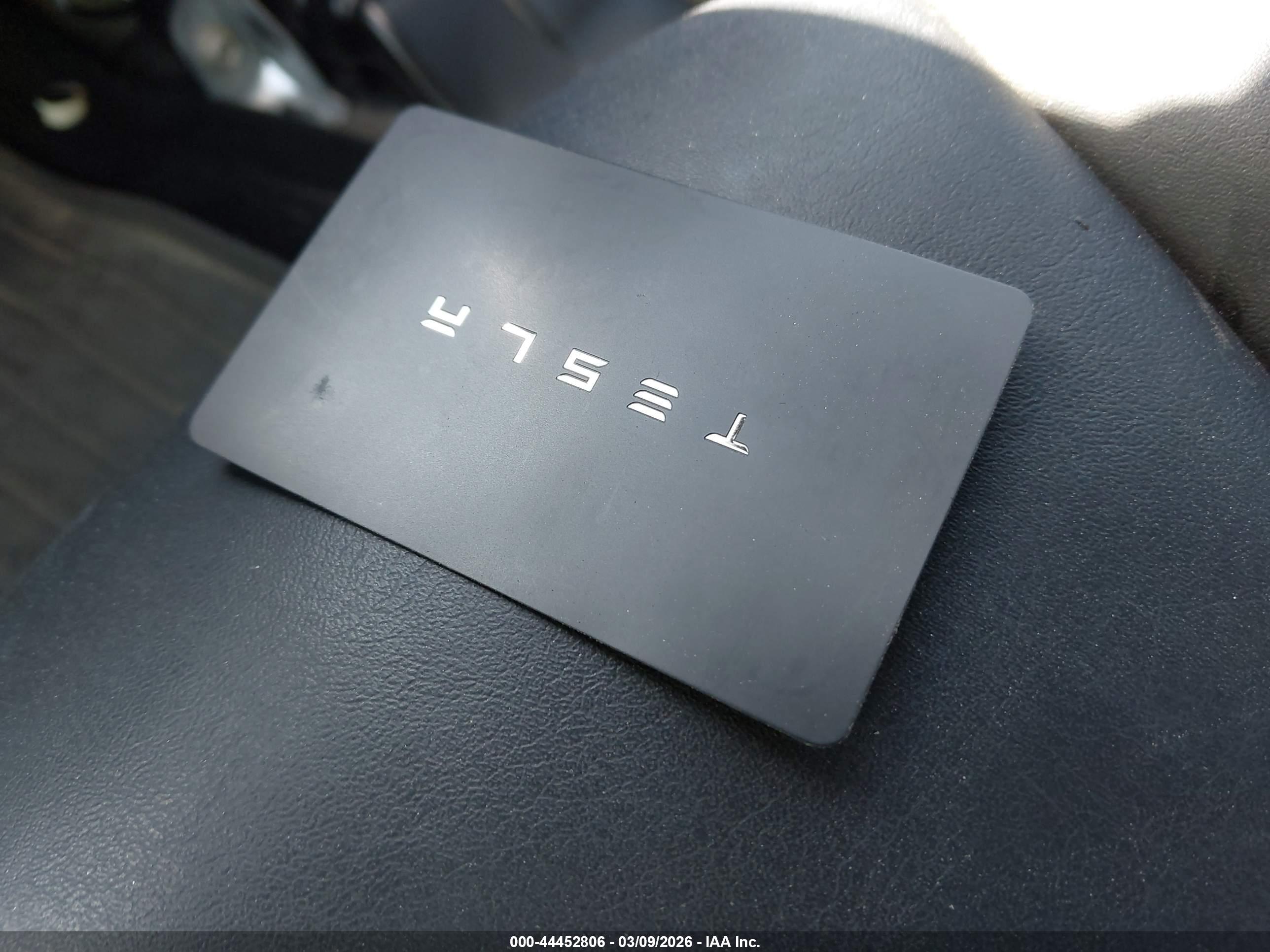 TESLA MODEL image 11