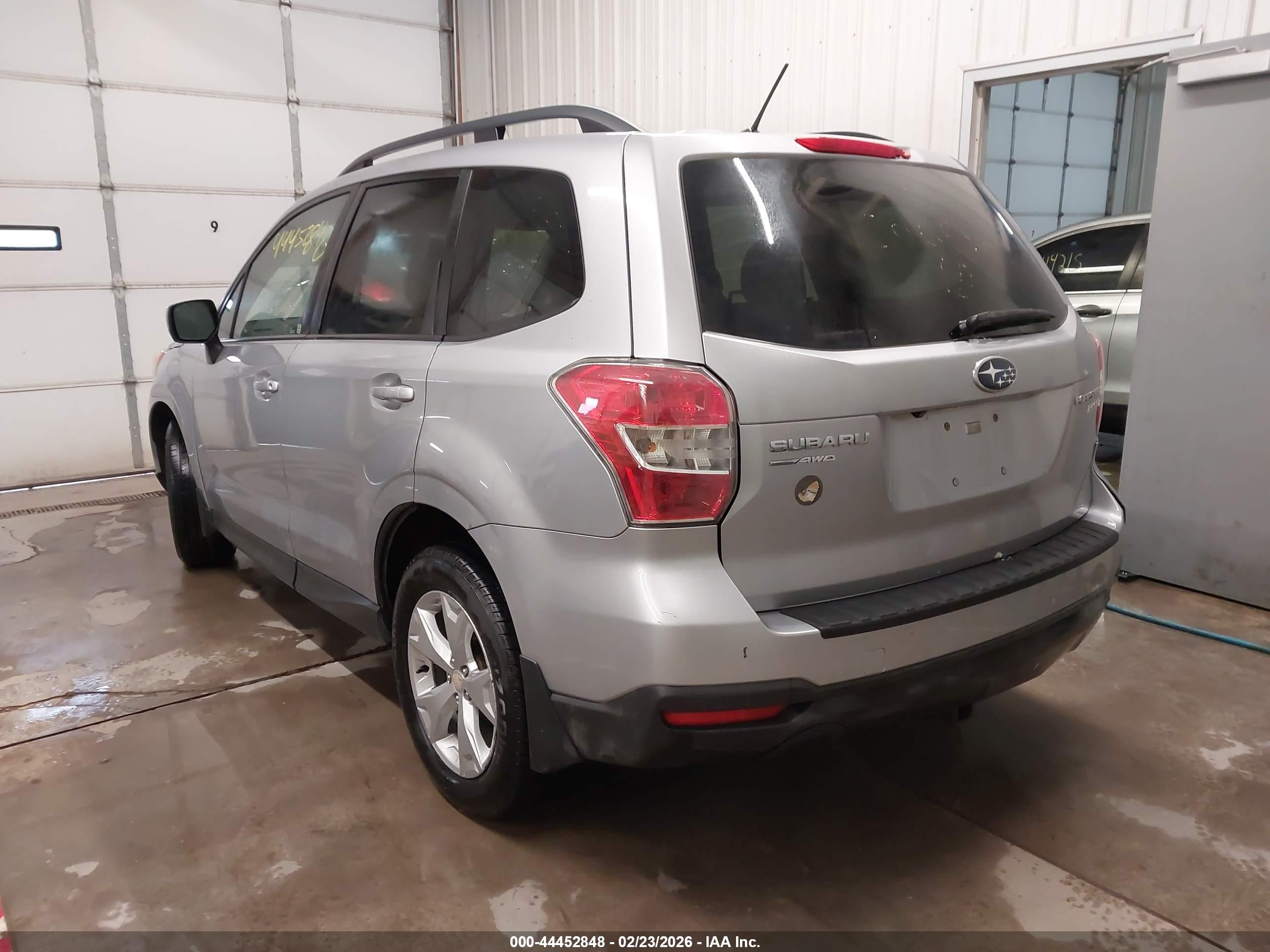 SUBARU FORESTER image 3