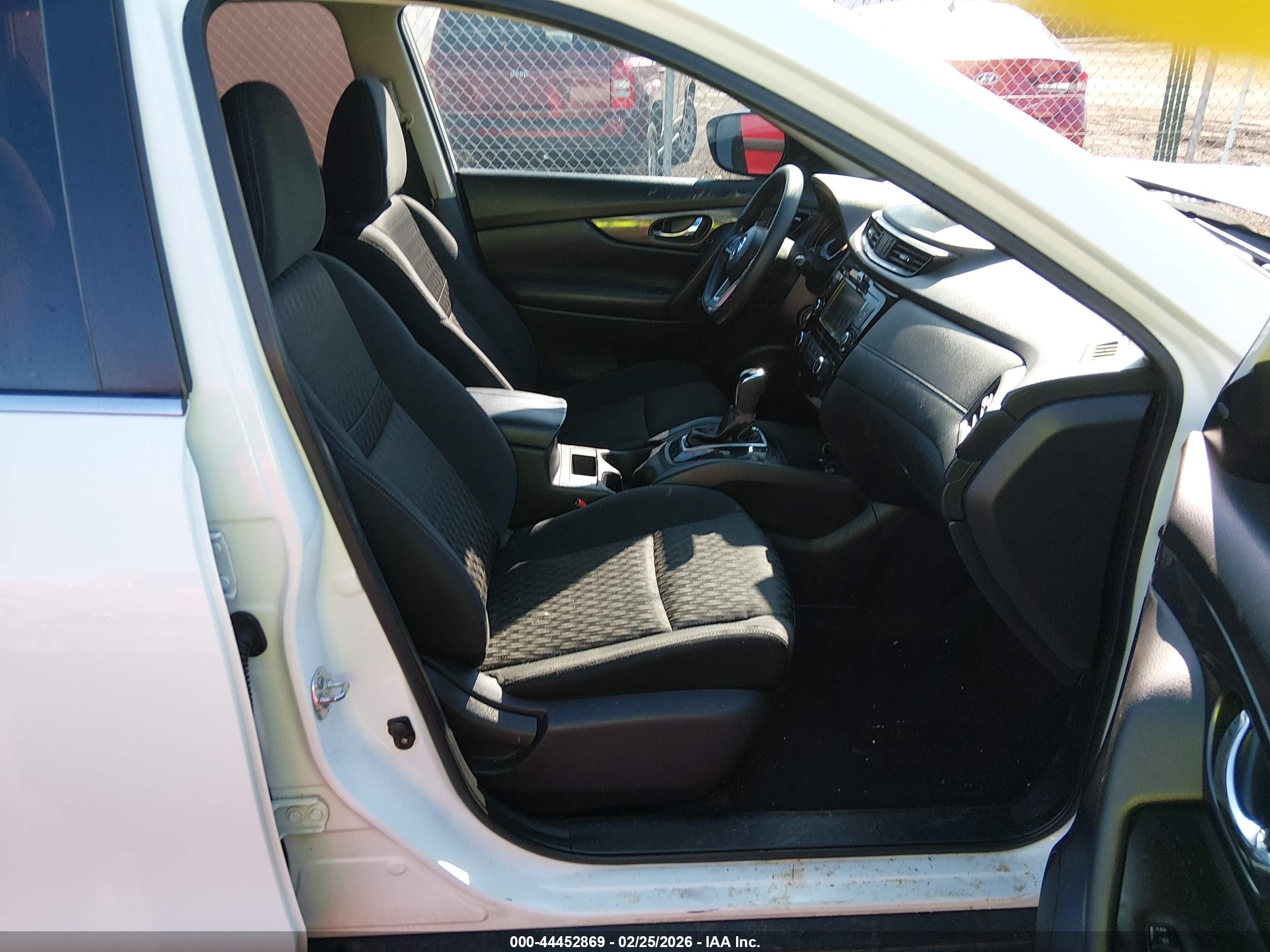 NISSAN ROGUE image 5