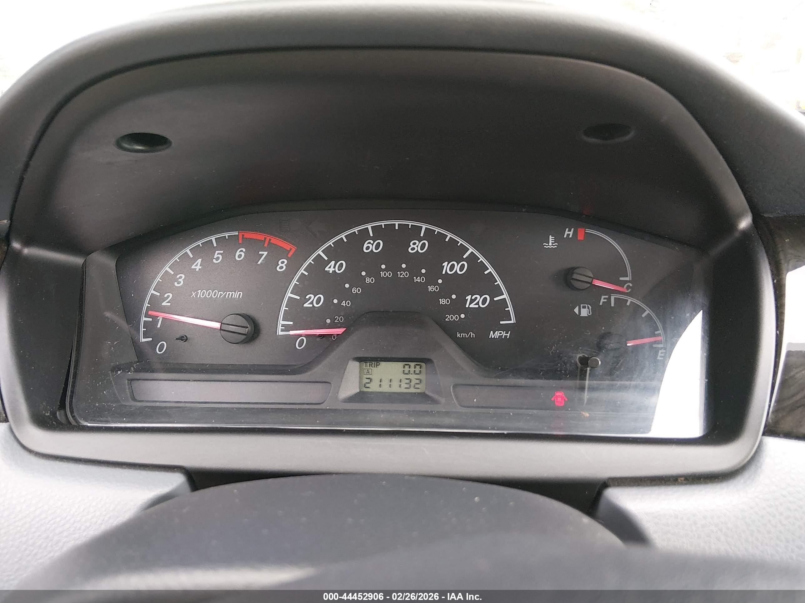 MITSUBISHI LANCER image 7
