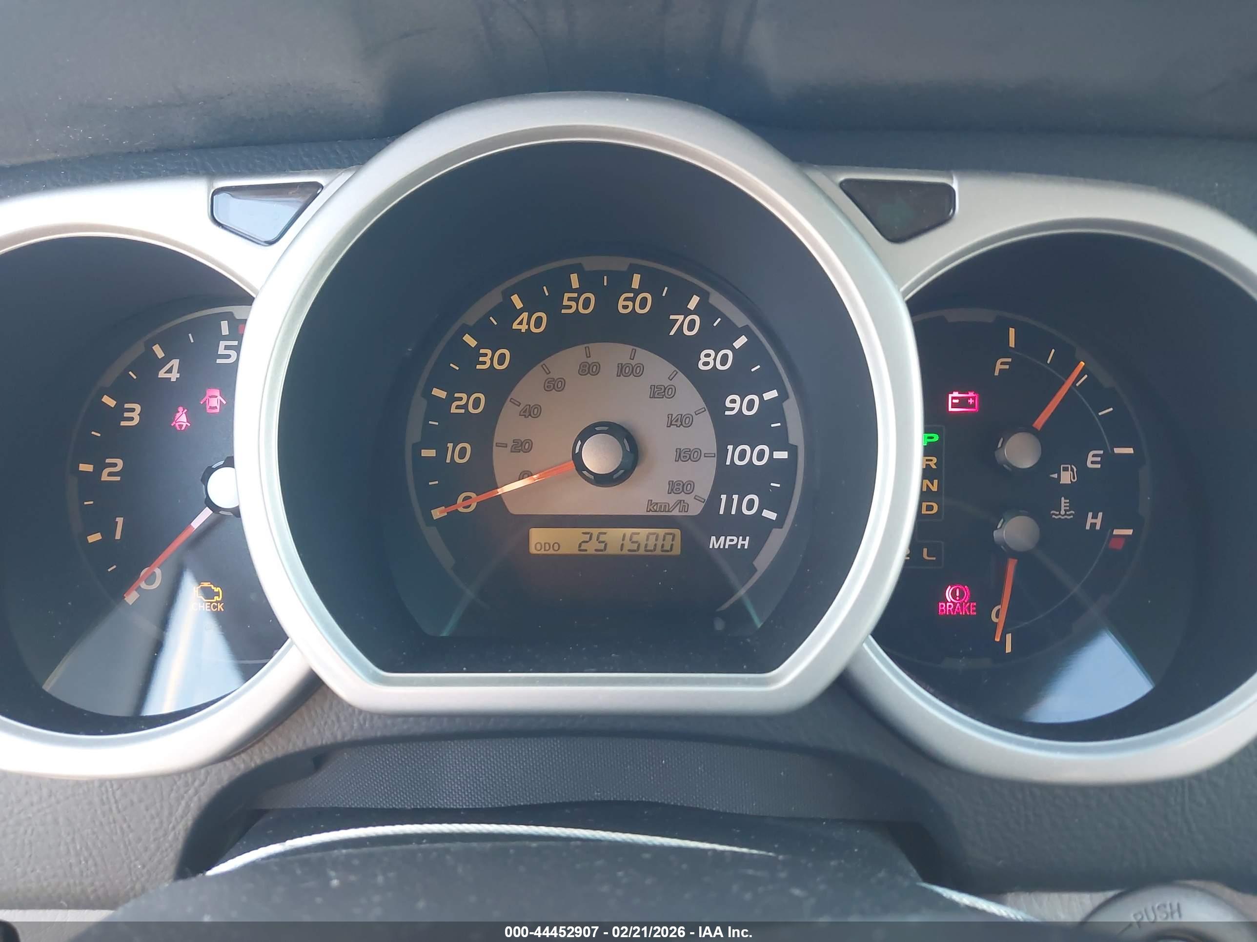 TOYOTA 4RUNNER image 7